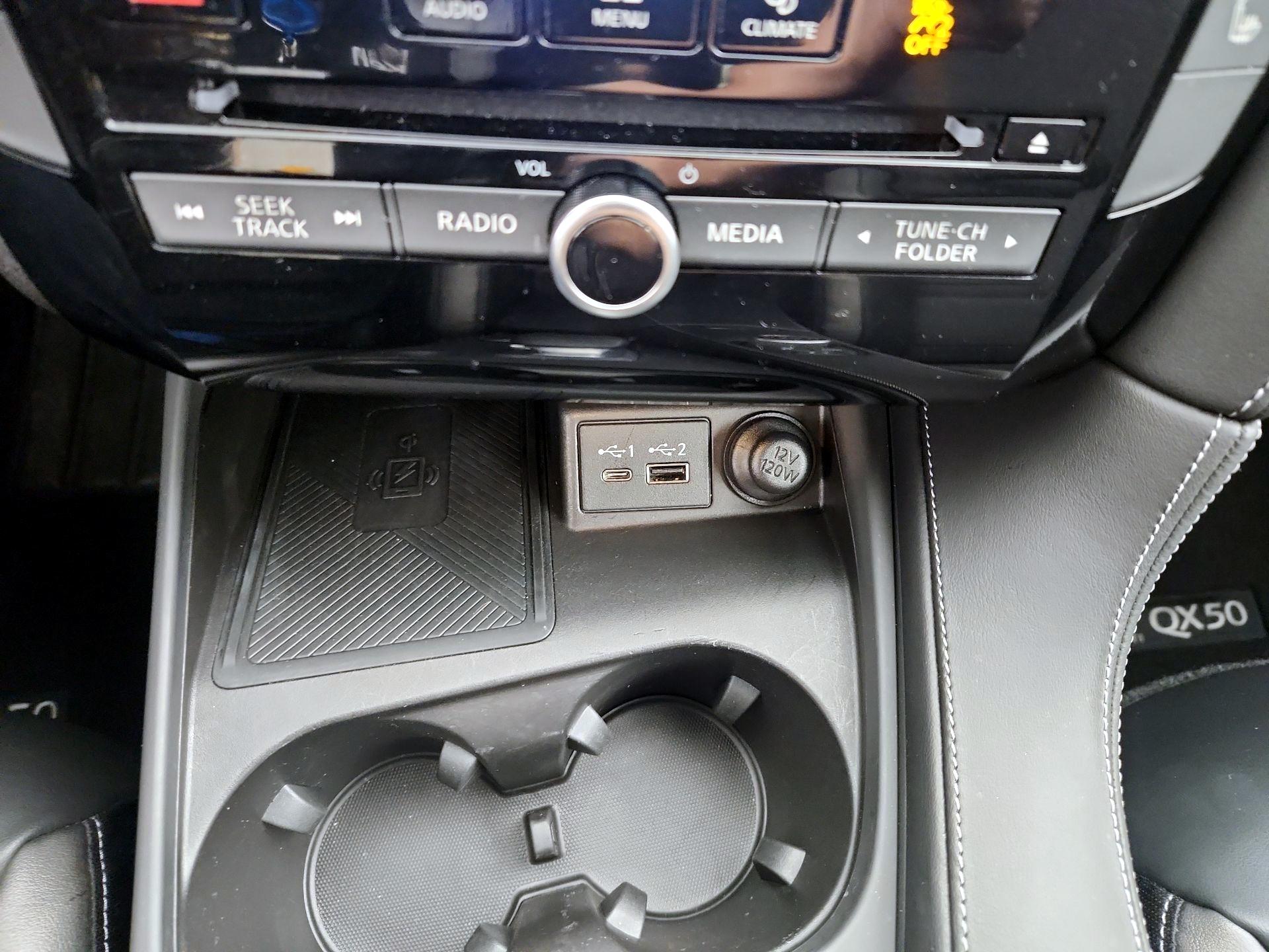 Thumbnail: 2023 INFINITI QX50 - 18