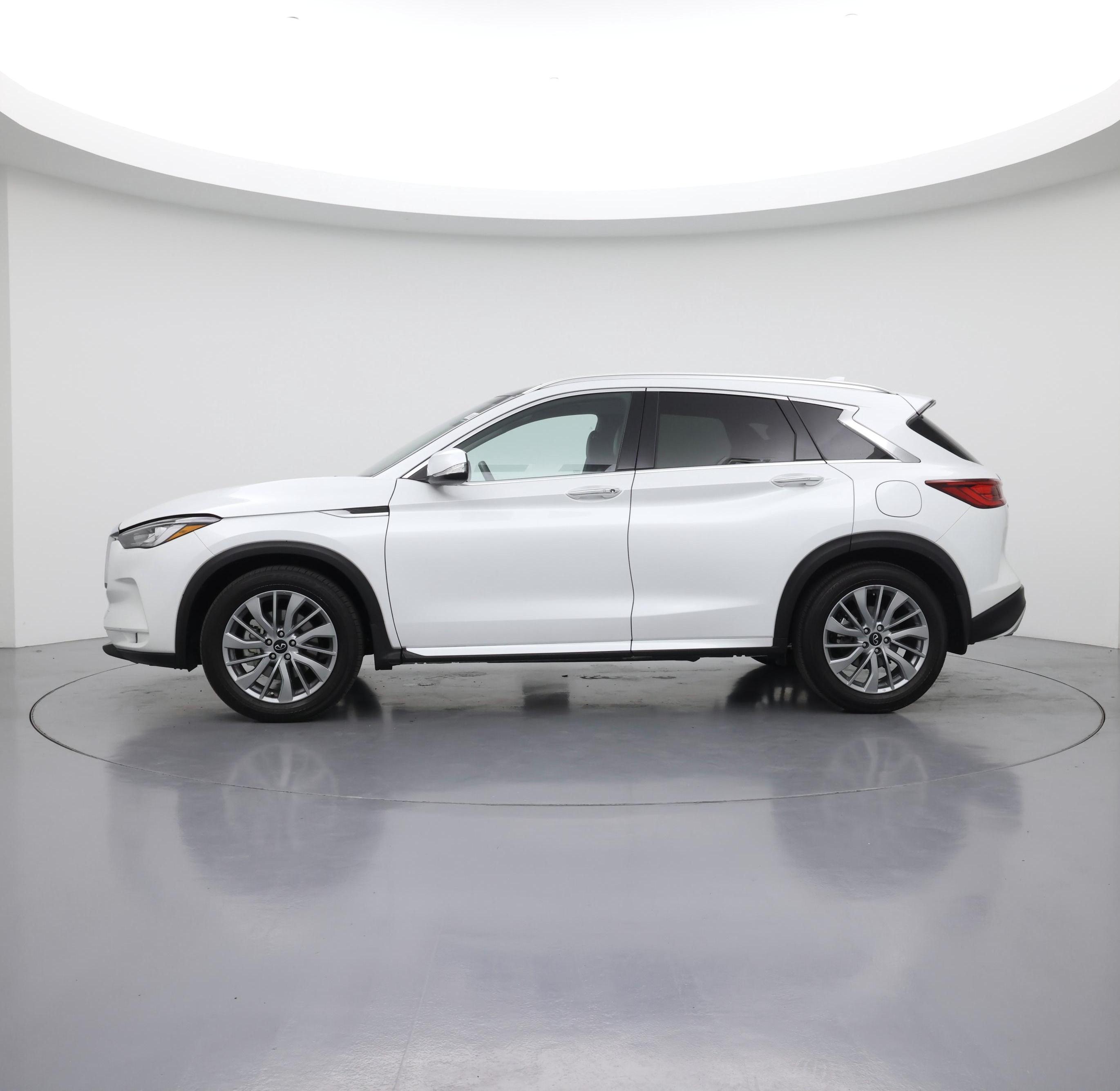 Thumbnail: 2023 INFINITI QX50 - 3