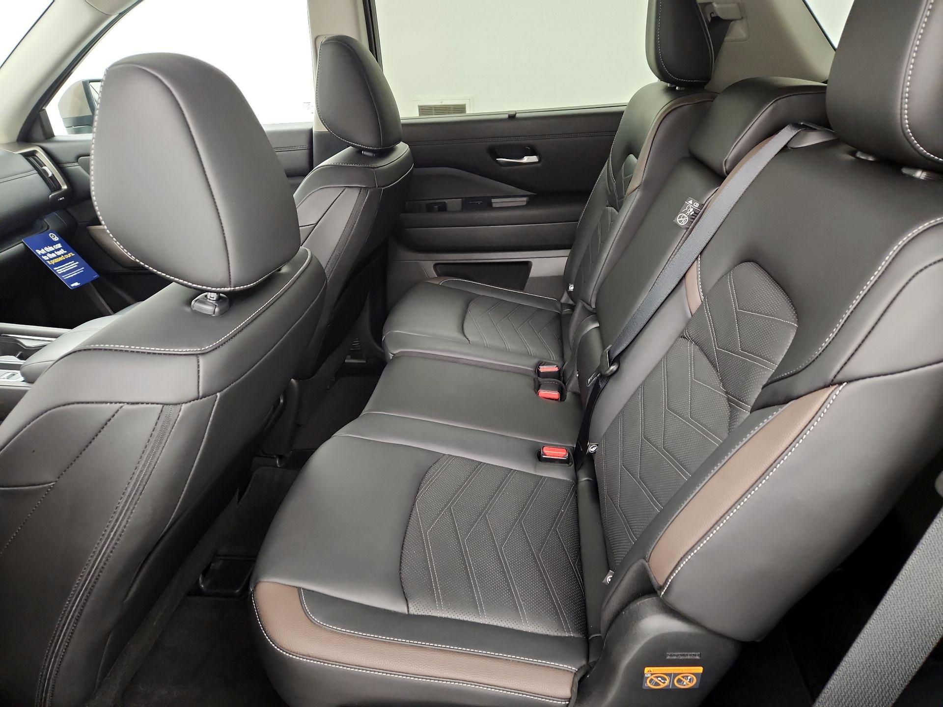 Thumbnail: 2024 Nissan Pathfinder - 20