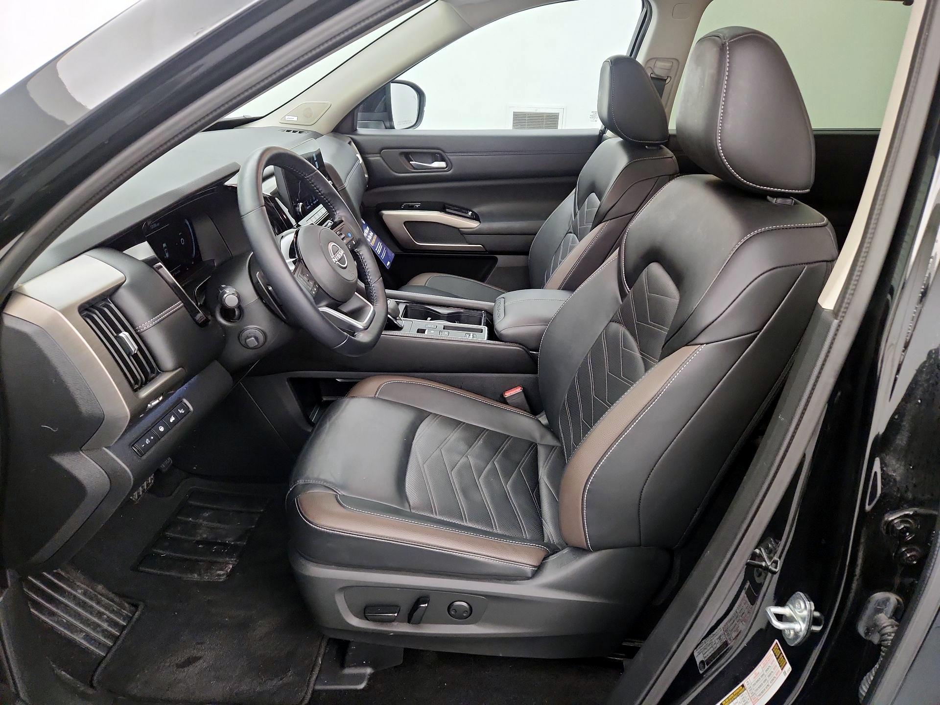 Thumbnail: 2024 Nissan Pathfinder - 11