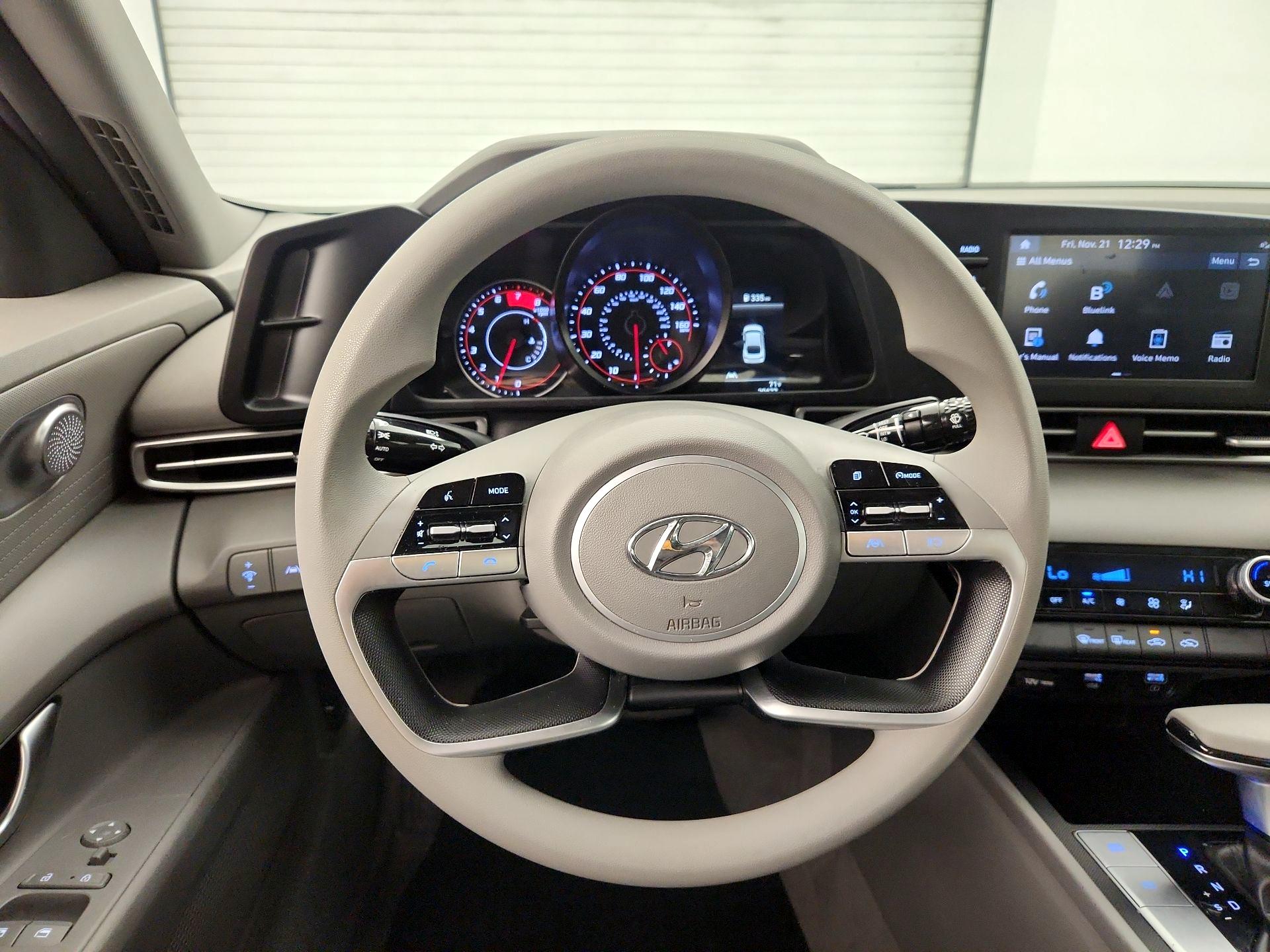 Thumbnail: 2023 Hyundai Elantra - 10