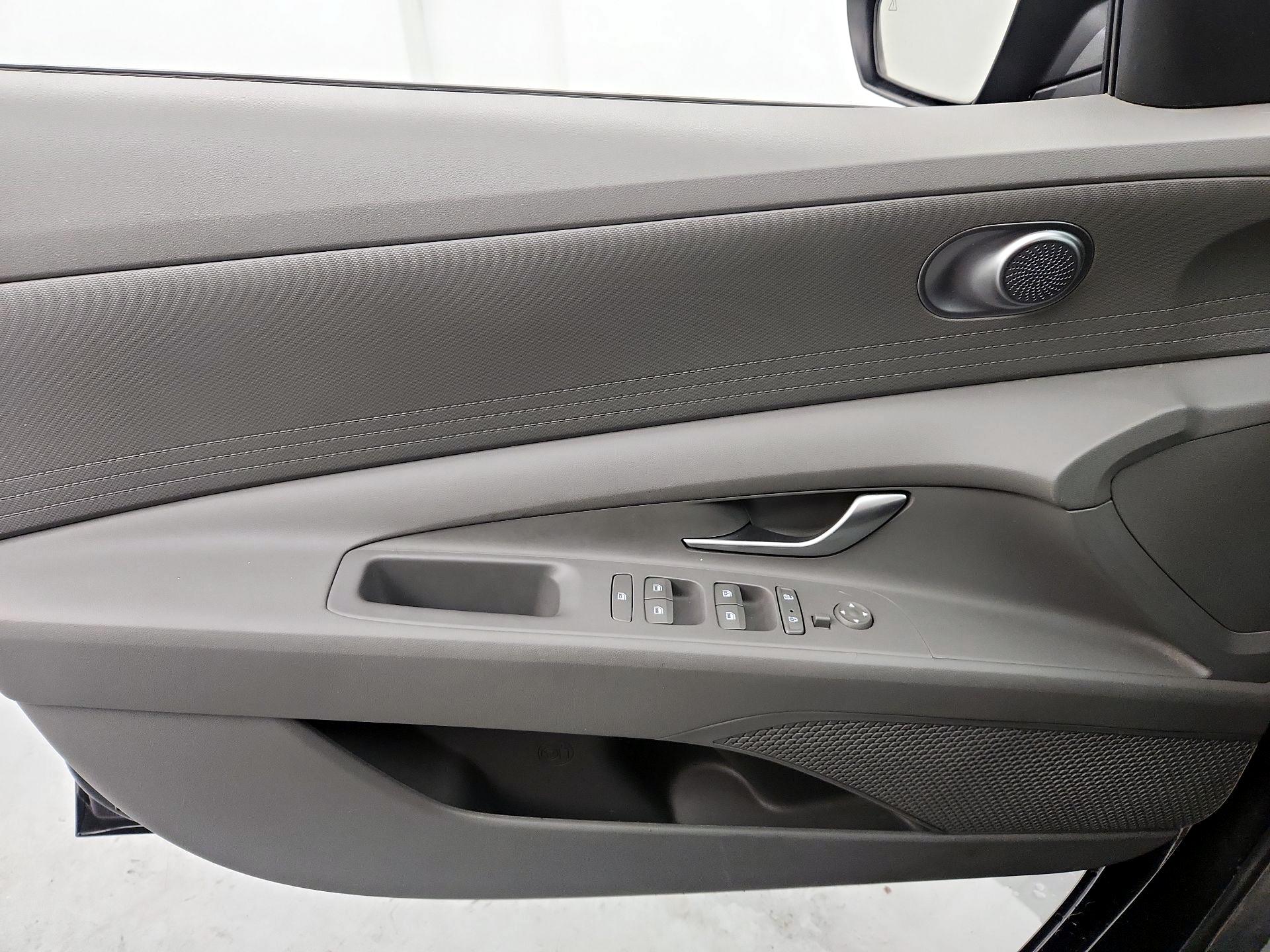 Thumbnail: 2023 Hyundai Elantra - 12