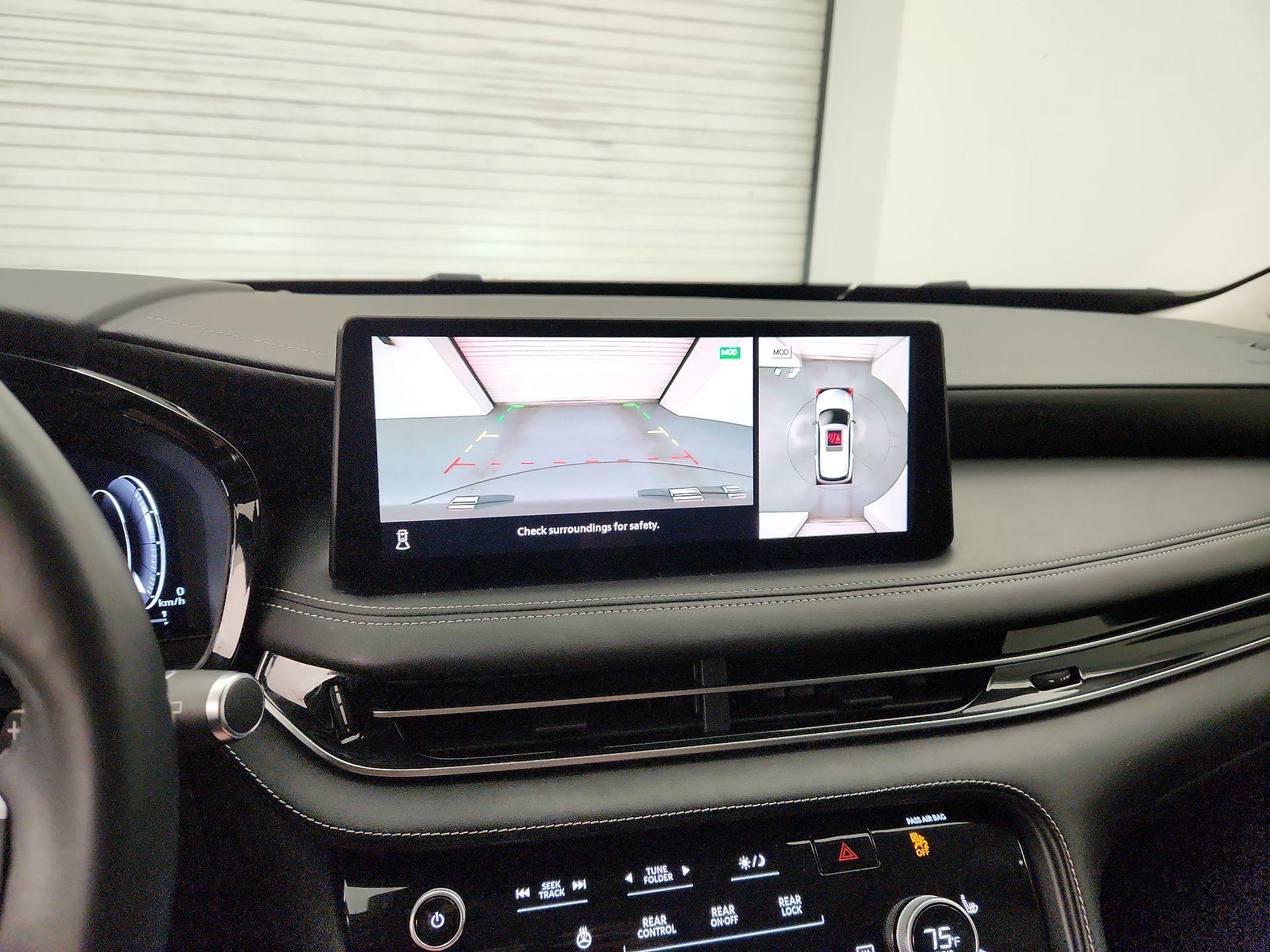 Thumbnail: 2023 INFINITI QX60 - 14