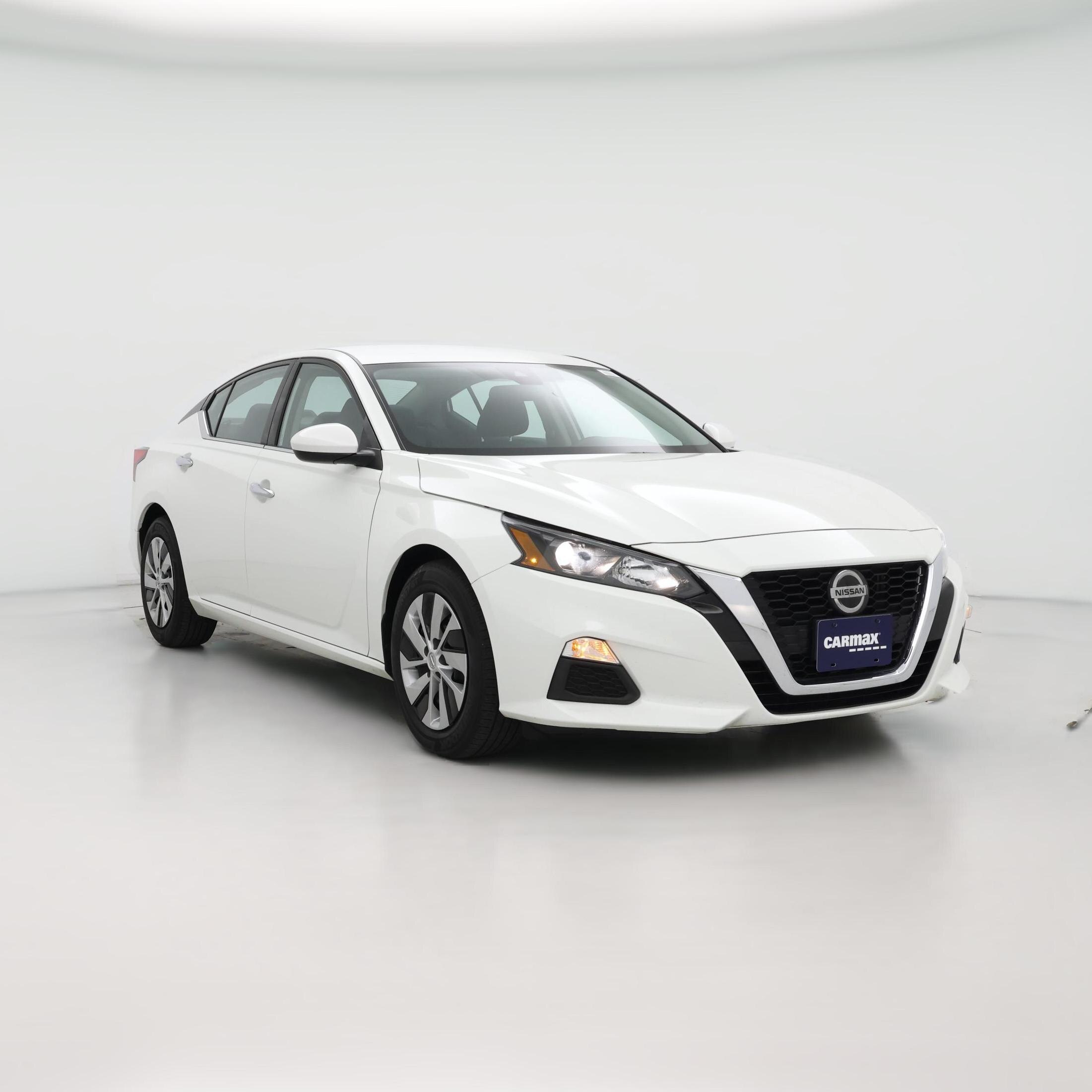 Thumbnail: 2022 Nissan Altima - 1