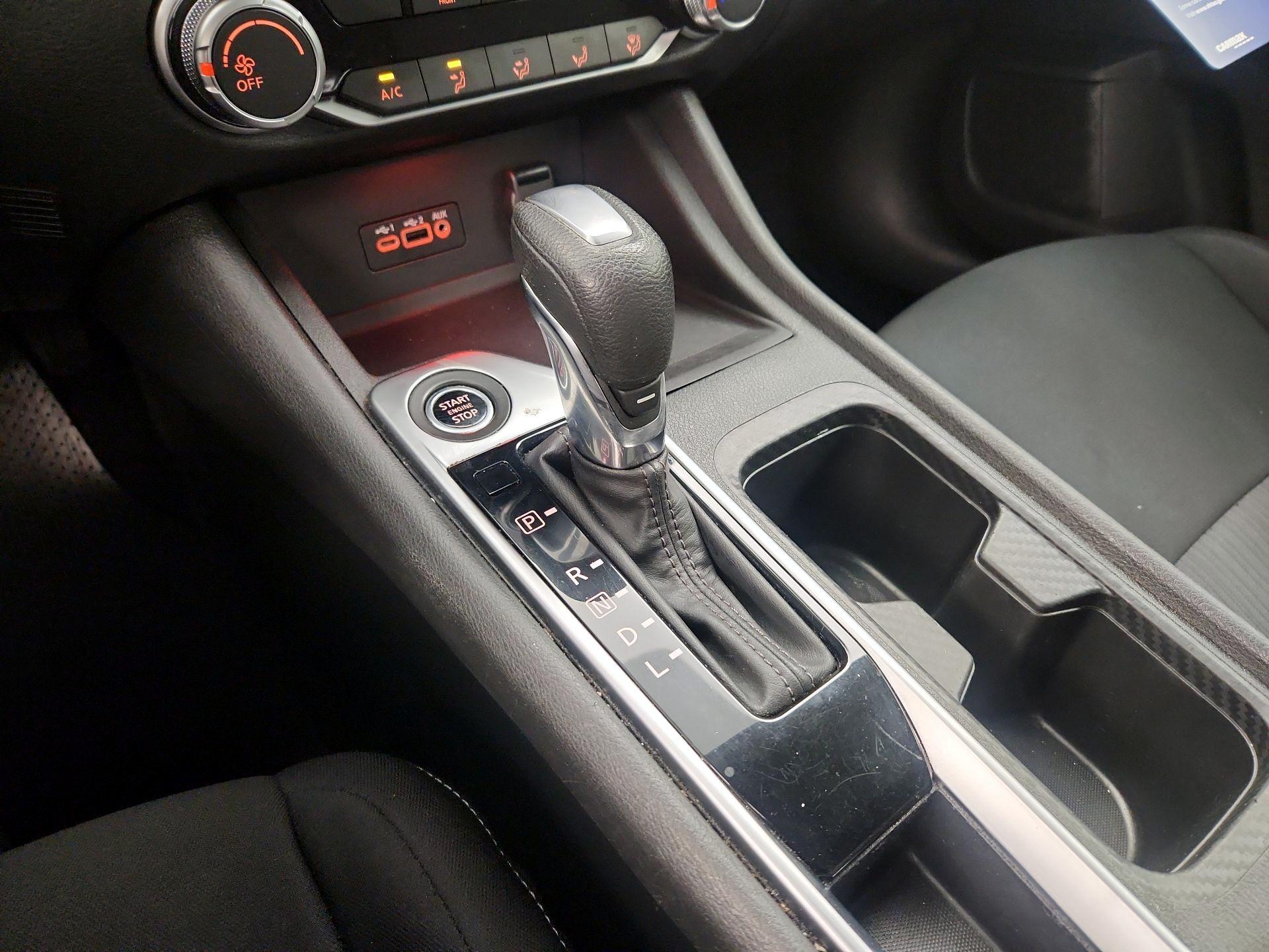 Thumbnail: 2023 Nissan Sentra - 17