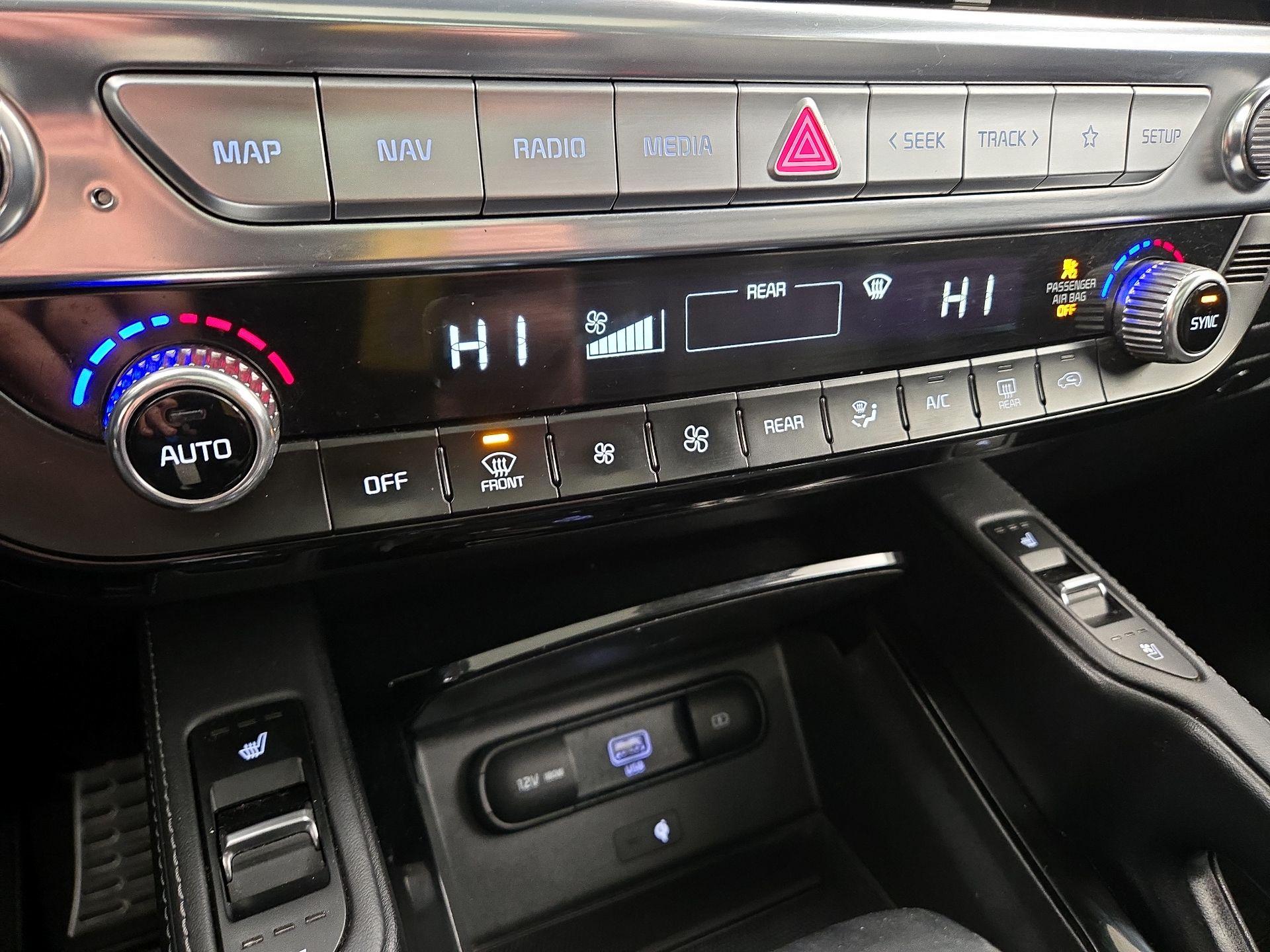 Thumbnail: 2022 Kia Telluride - 17