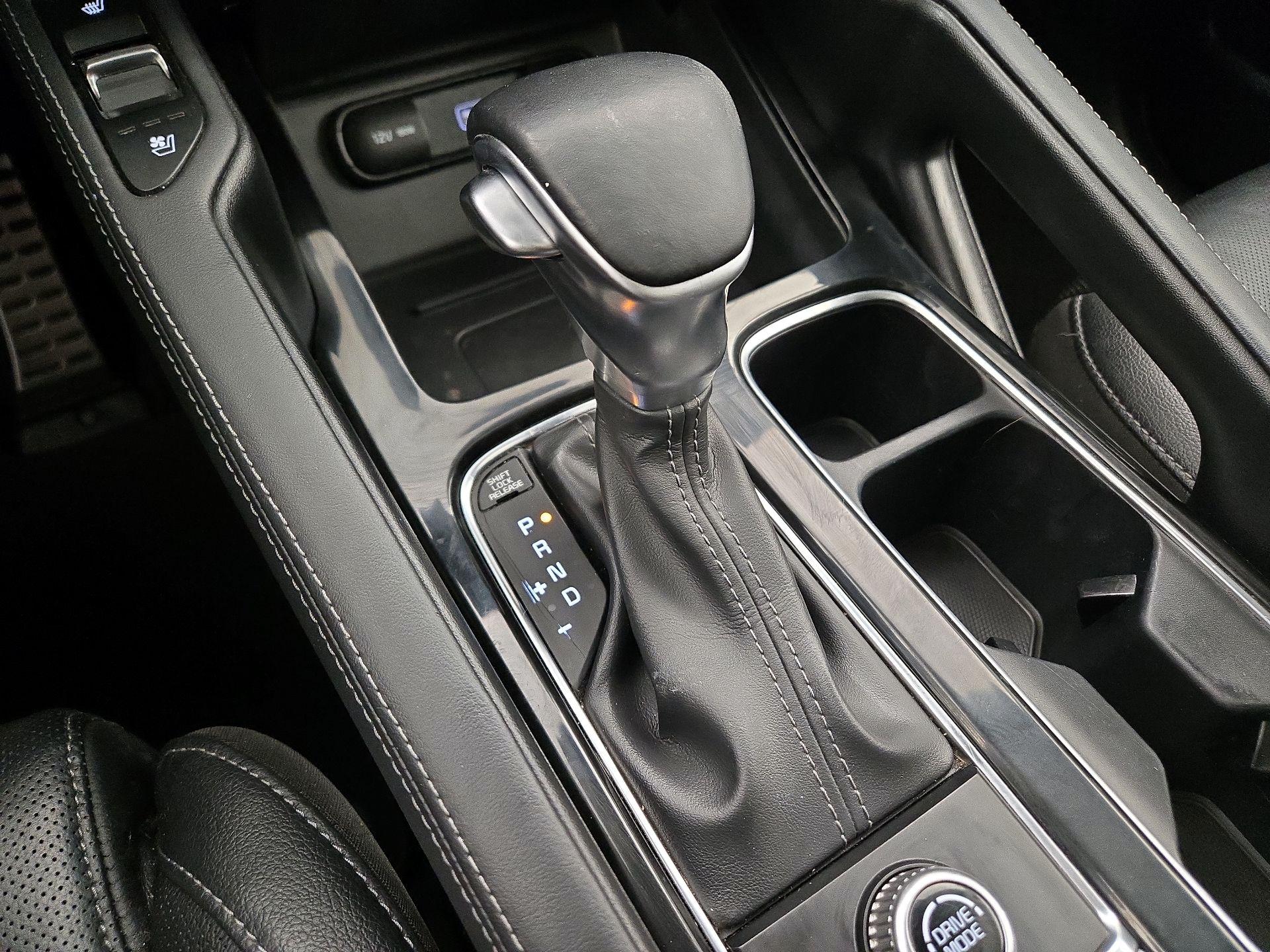 Thumbnail: 2022 Kia Telluride - 18