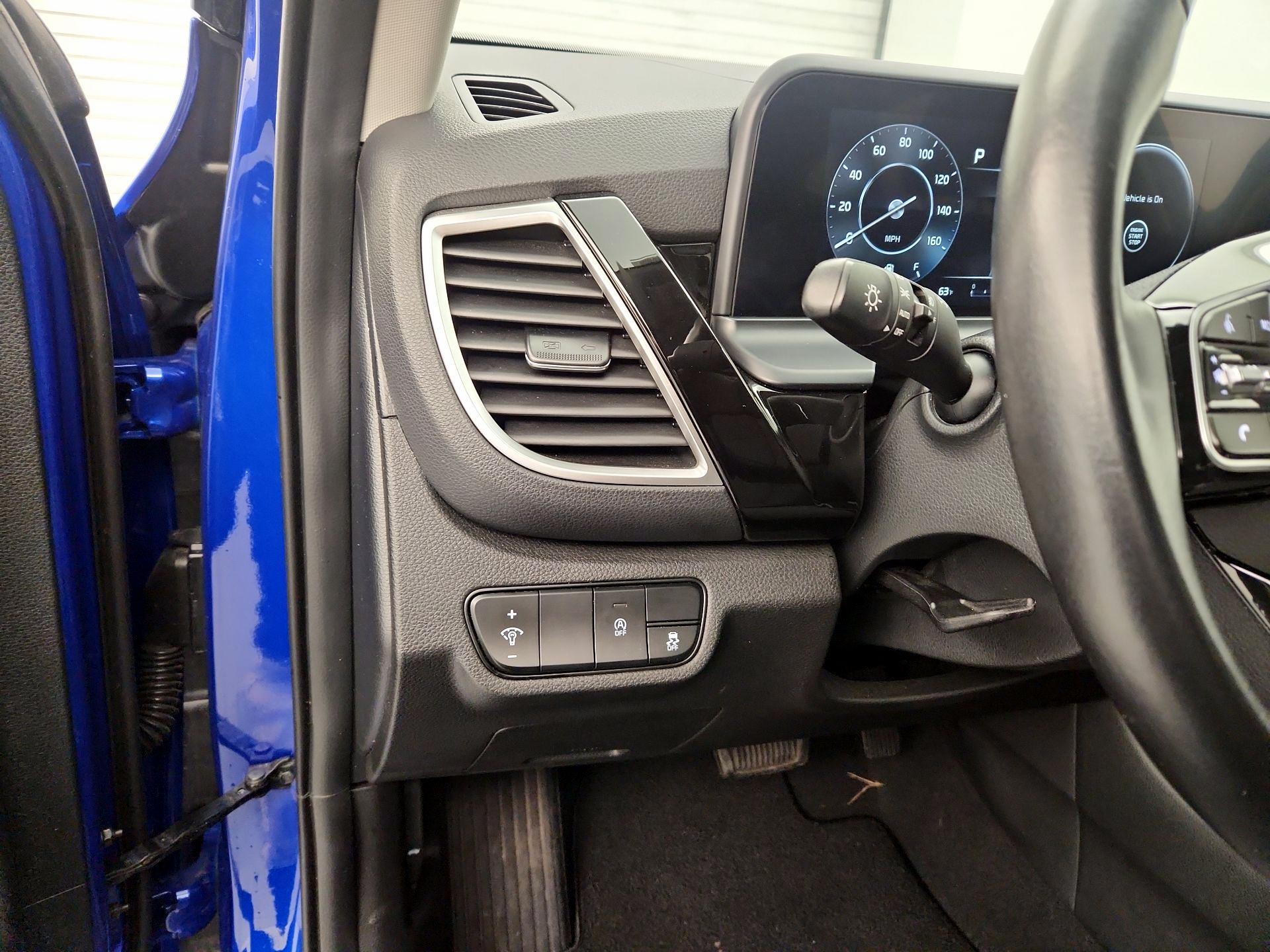 Thumbnail: 2024 Kia Seltos - 13