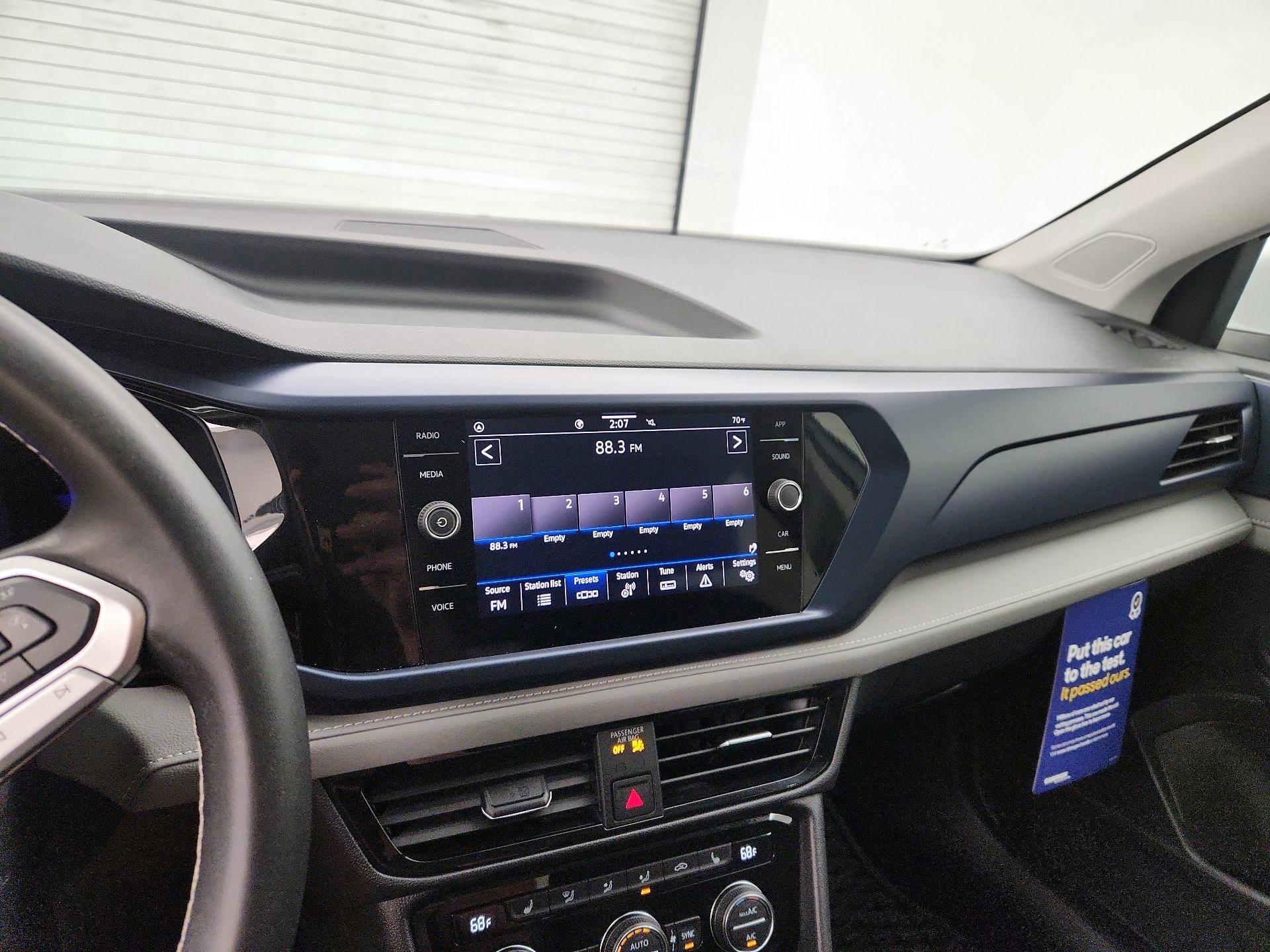 Thumbnail: 2024 Volkswagen Taos - 14