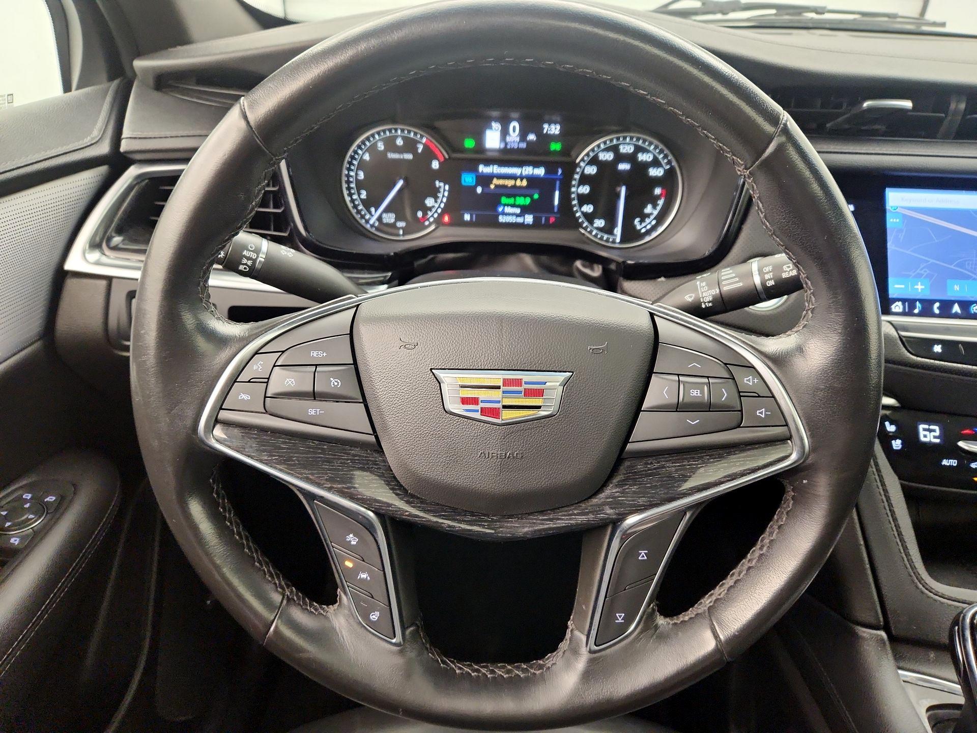 Thumbnail: 2023 Cadillac XT5 - 10