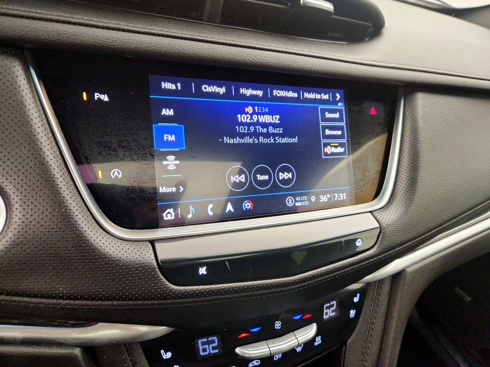 Thumbnail: 2023 Cadillac XT5 - 16