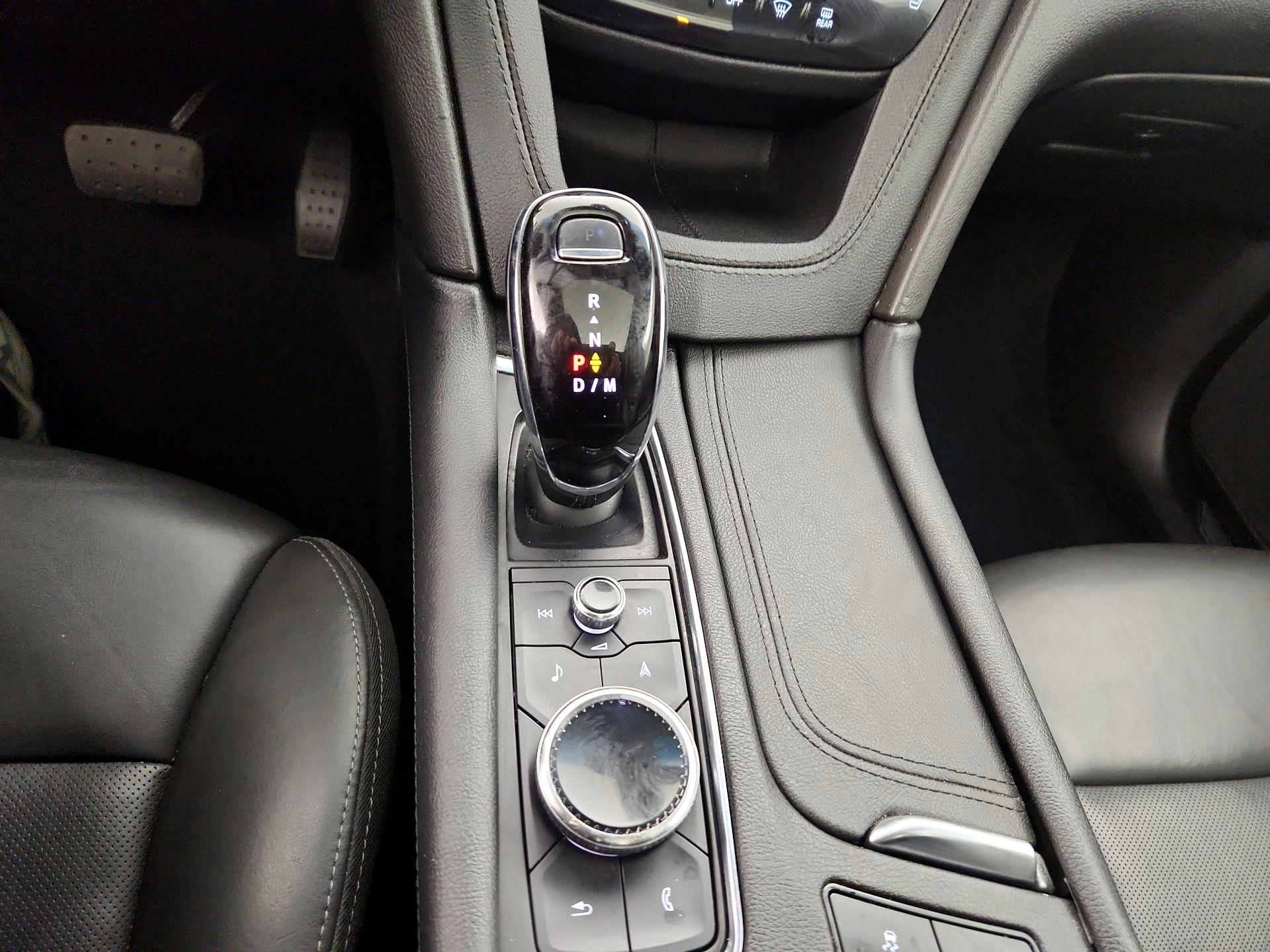 Thumbnail: 2023 Cadillac XT5 - 18