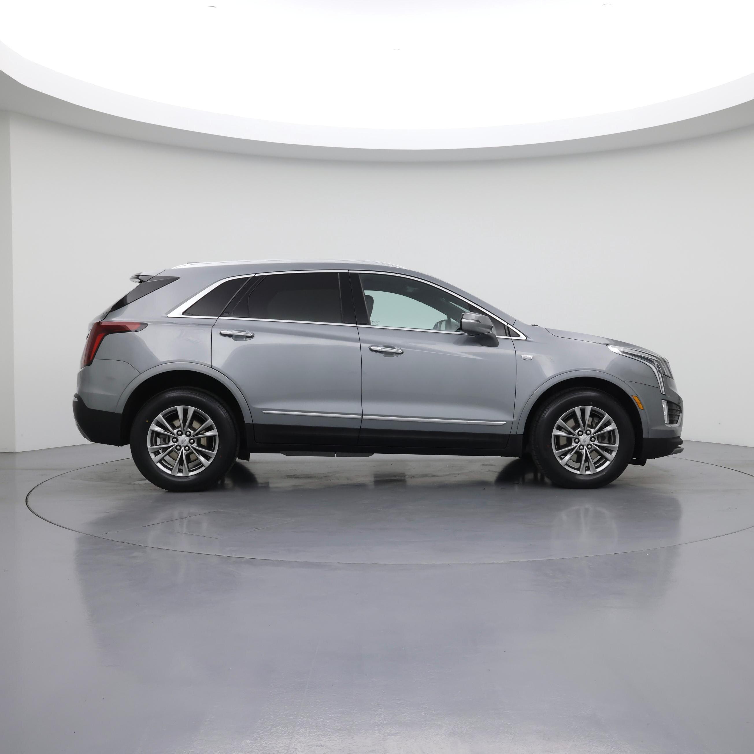 Thumbnail: 2023 Cadillac XT5 - 7
