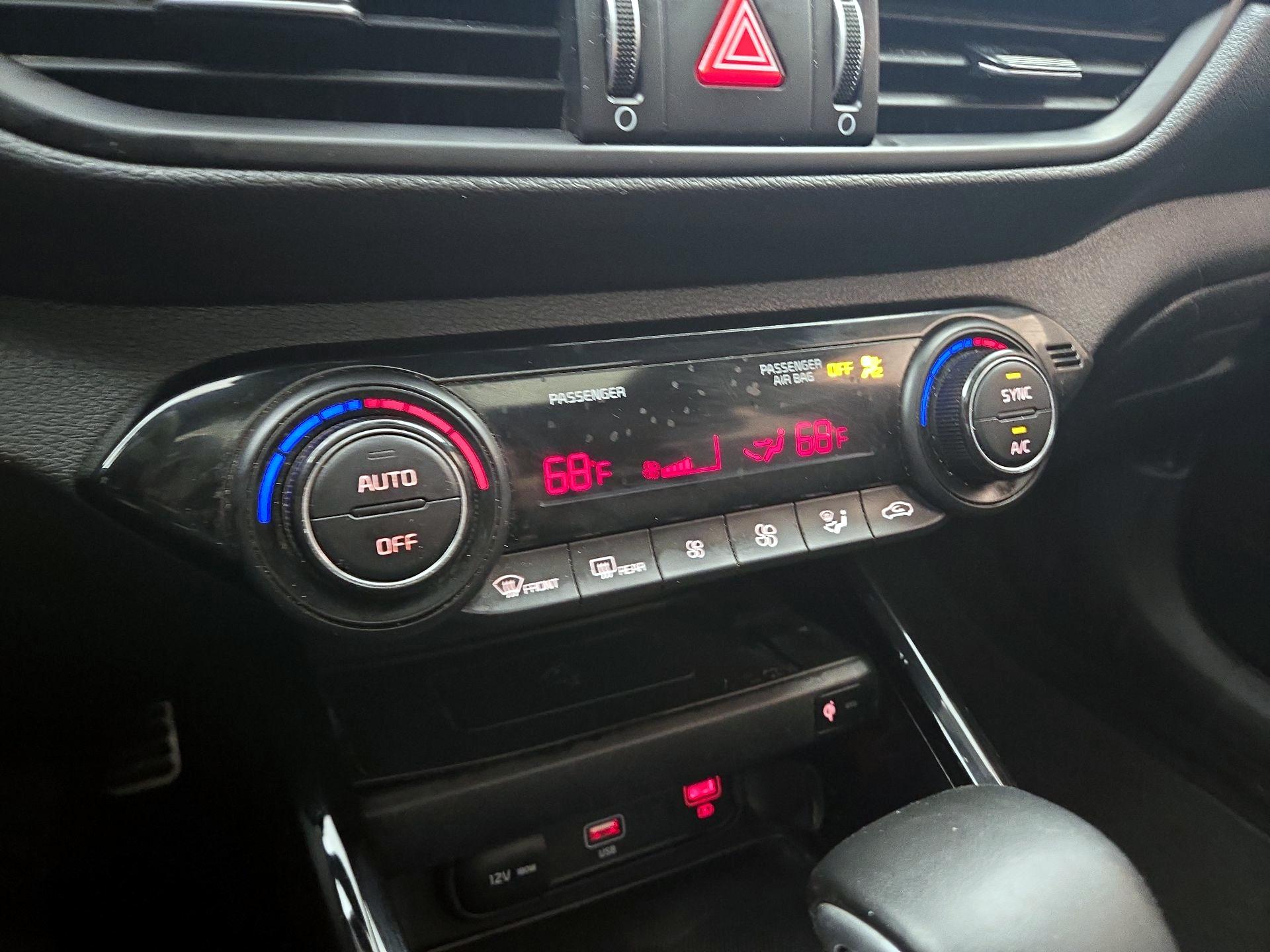 Thumbnail: 2024 Kia Forte - 17