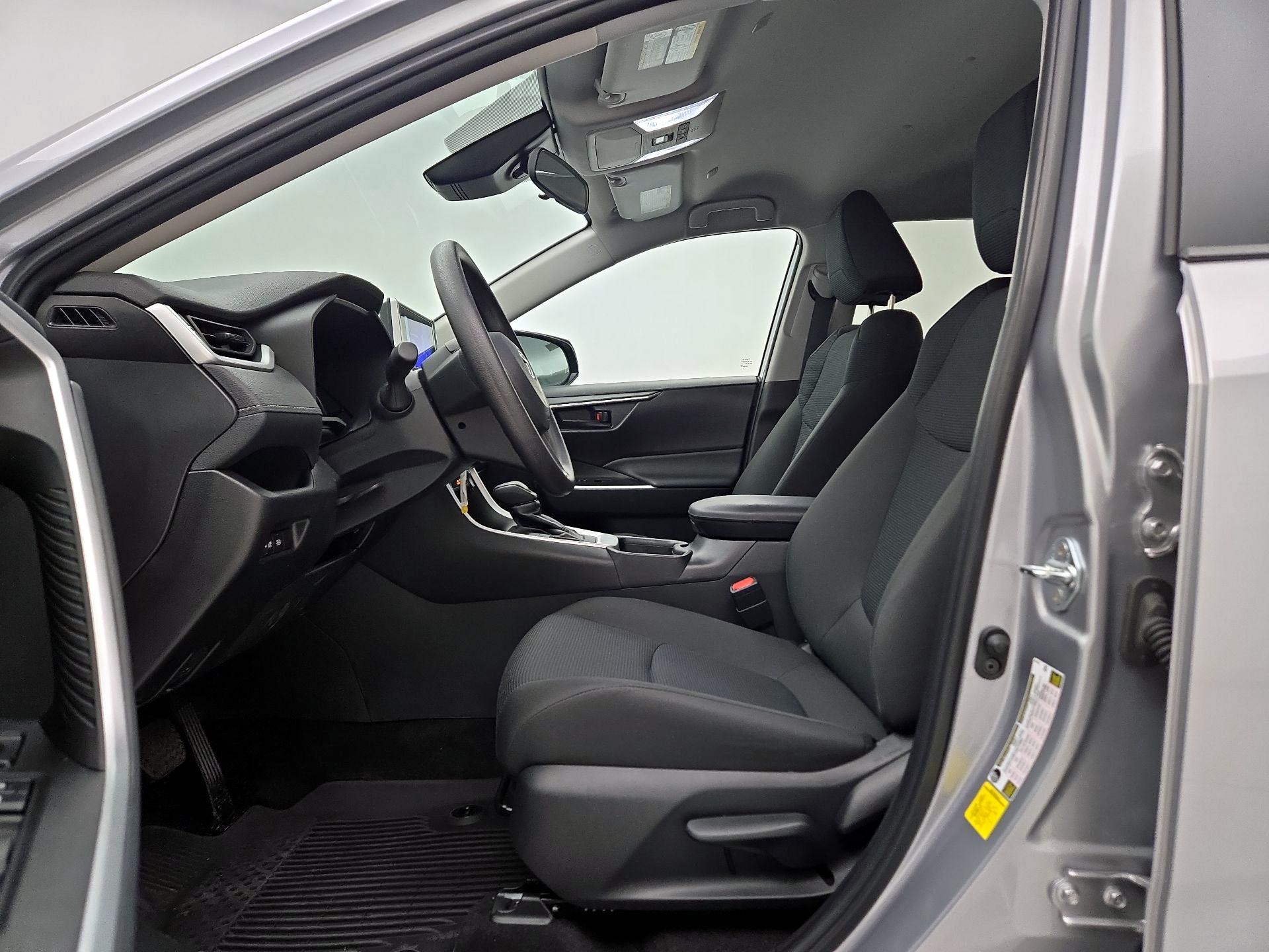 Thumbnail: 2025 Toyota RAV4 - 11