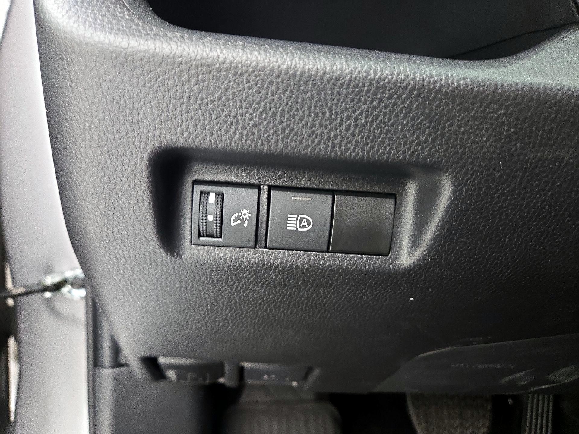 Thumbnail: 2025 Toyota RAV4 - 13