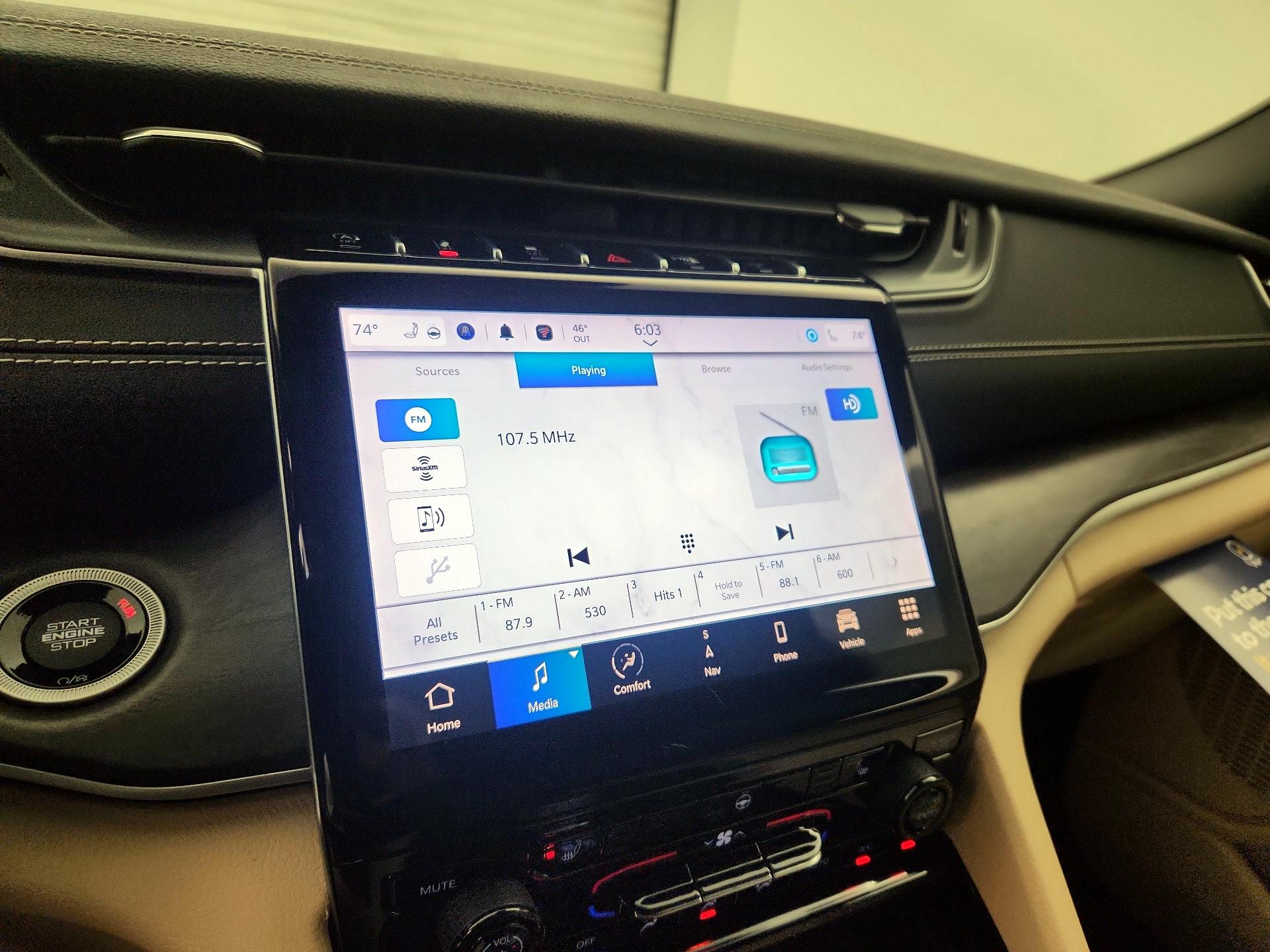 Thumbnail: 2023 Jeep Grand Cherokee - 16