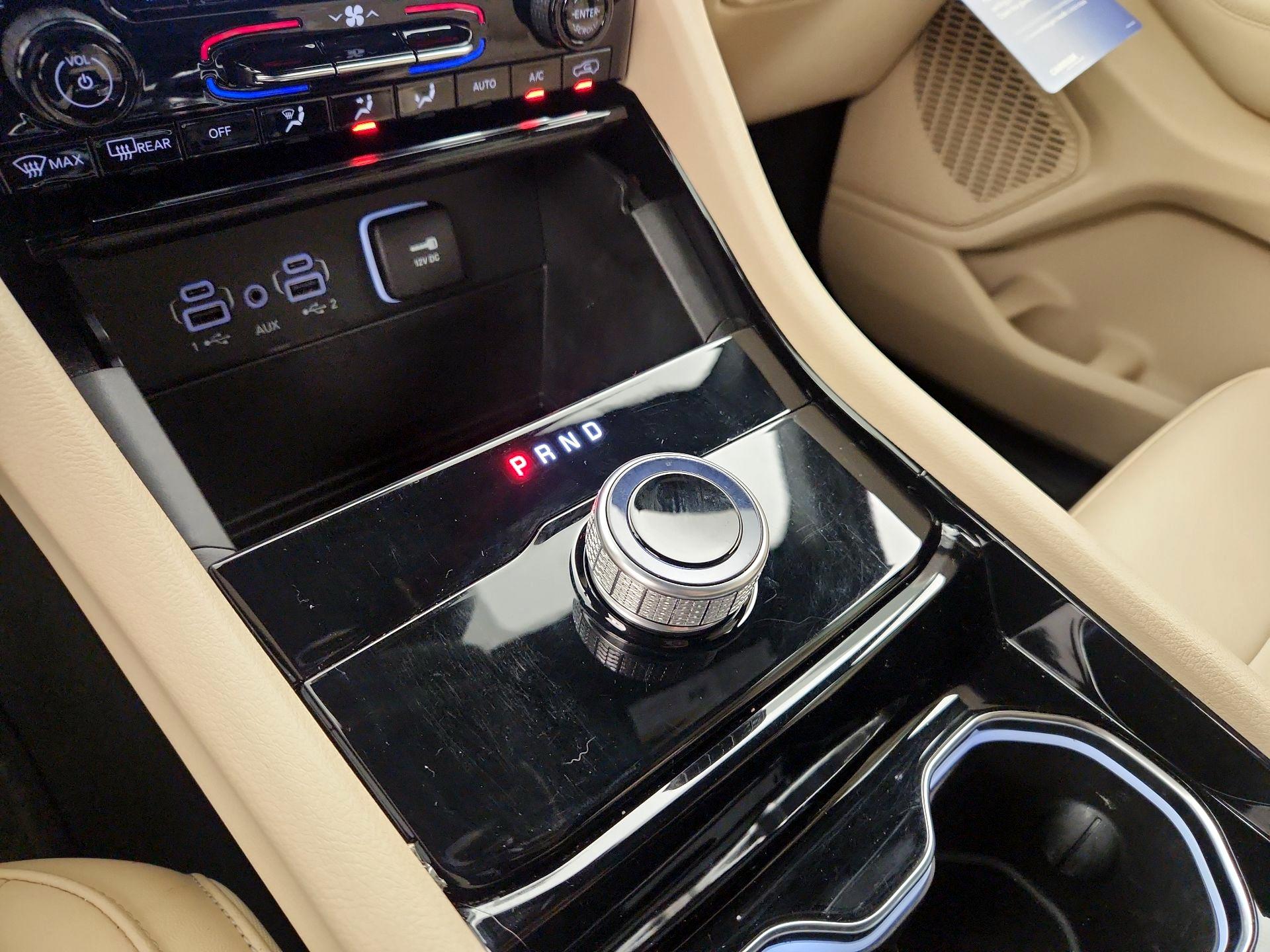 Thumbnail: 2023 Jeep Grand Cherokee - 18