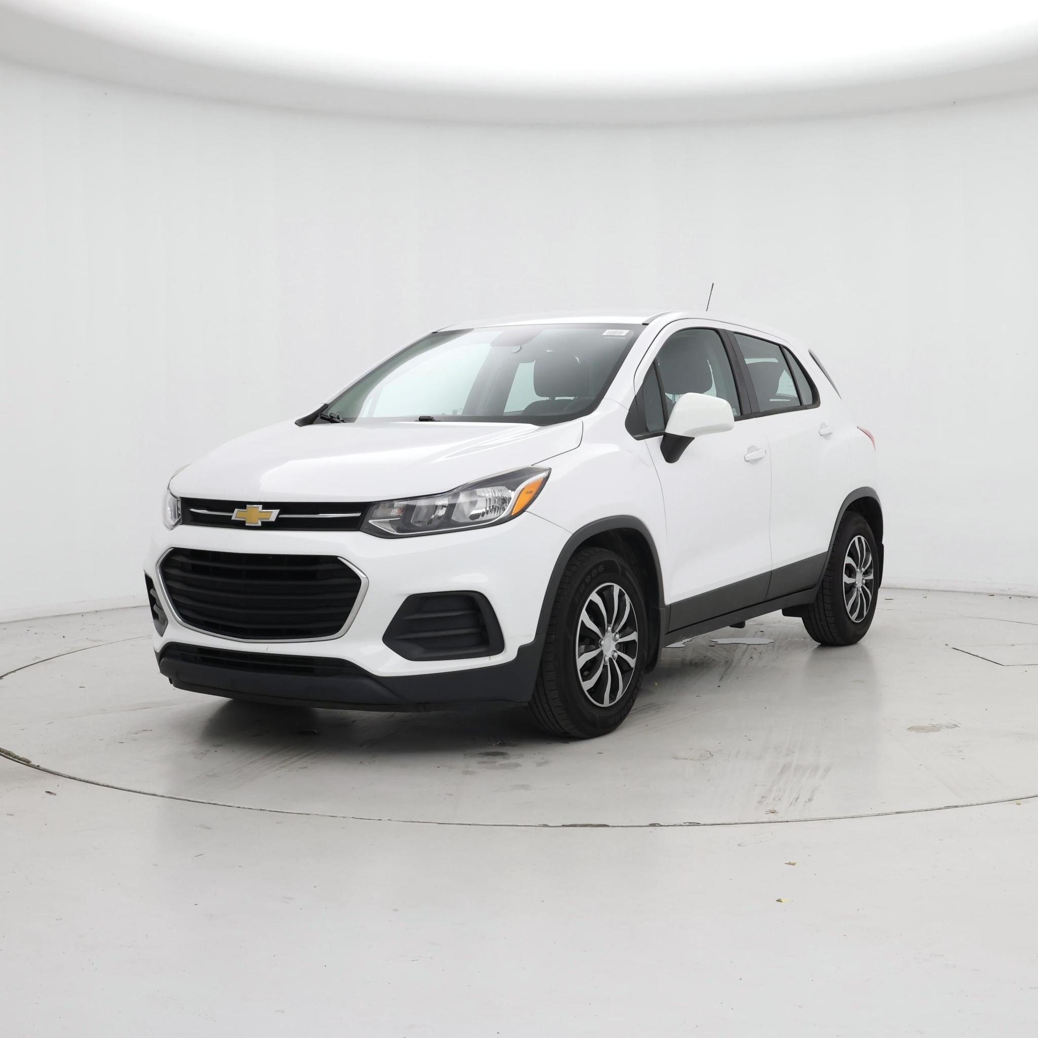 Thumbnail: 2018 Chevrolet Trax - 4