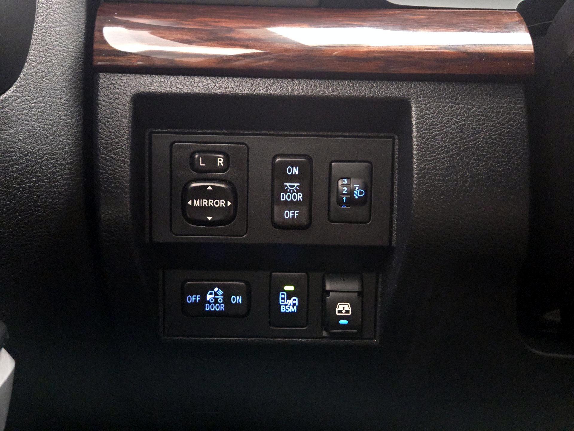 Thumbnail: 2017 Toyota Tundra - 13