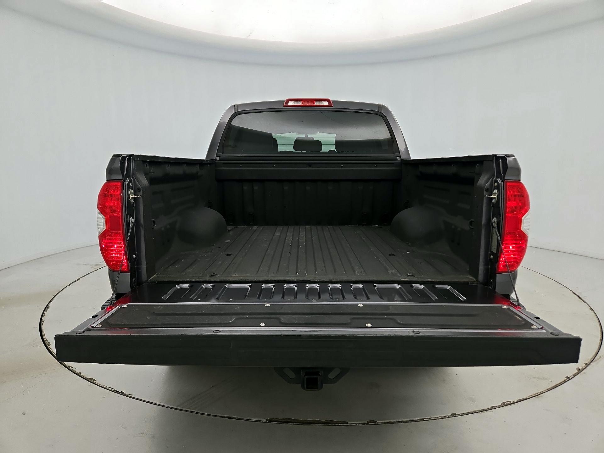 Thumbnail: 2017 Toyota Tundra - 20