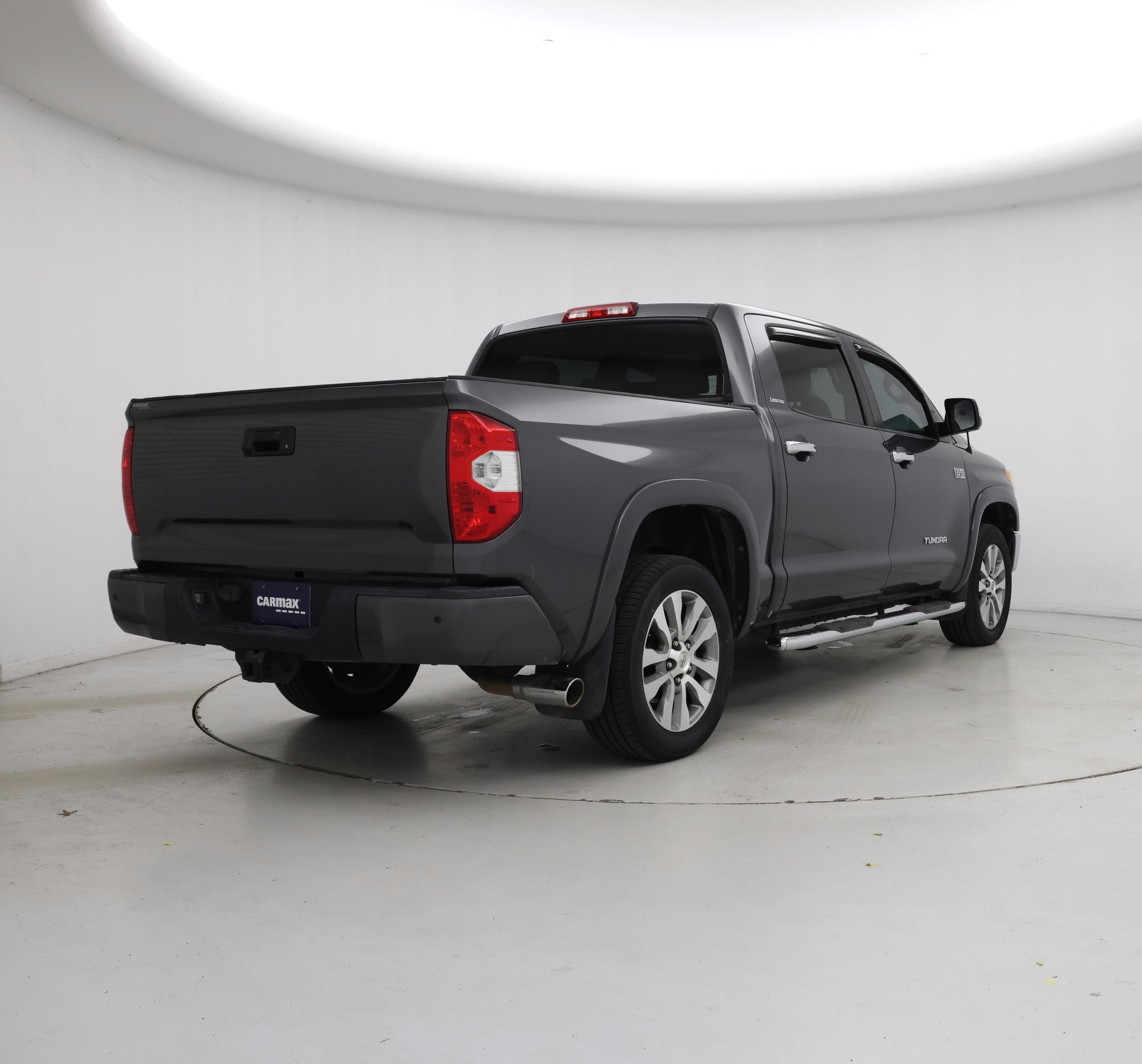 Thumbnail: 2017 Toyota Tundra - 8