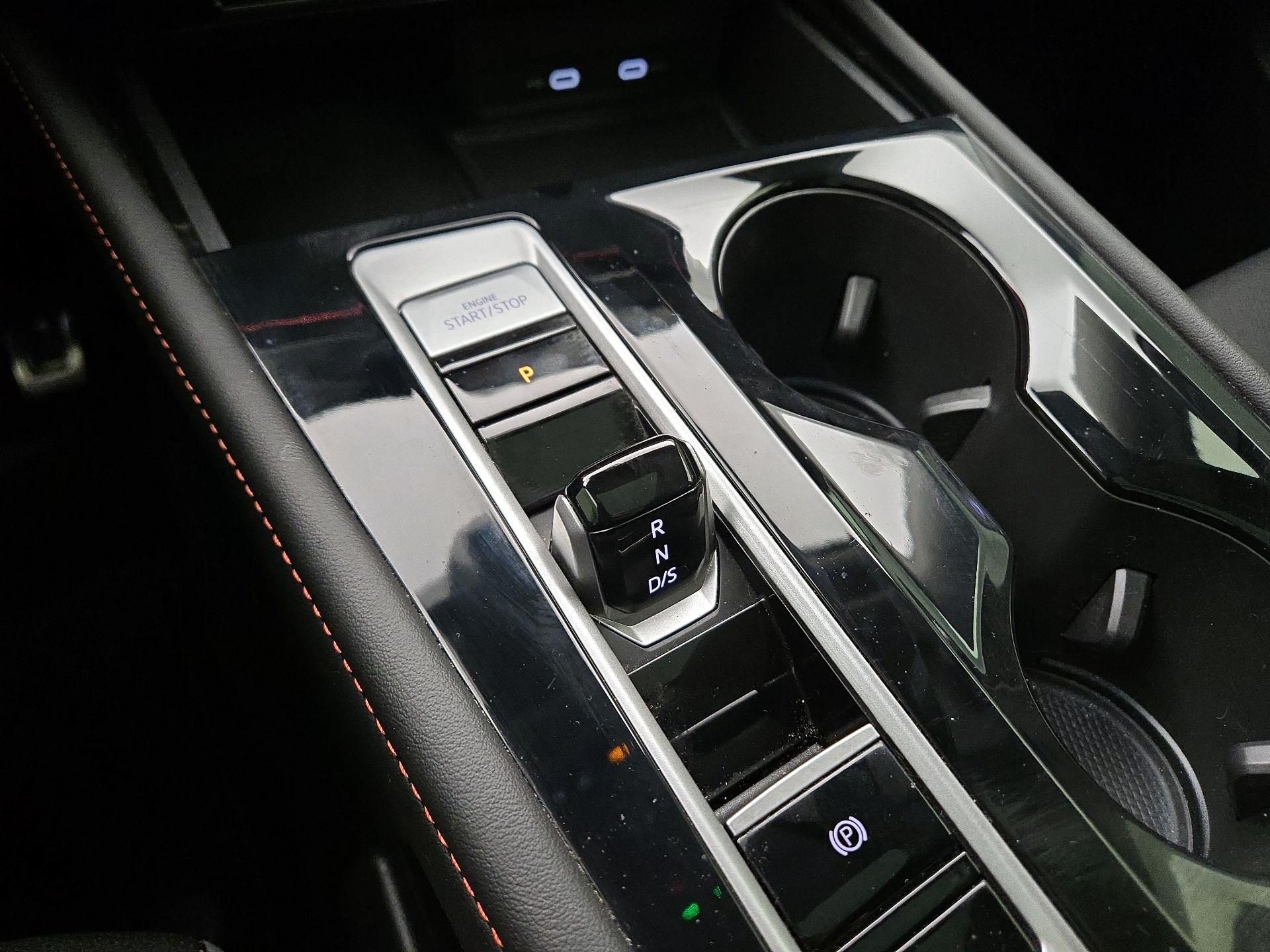 Thumbnail: 2024 Volkswagen Atlas - 17