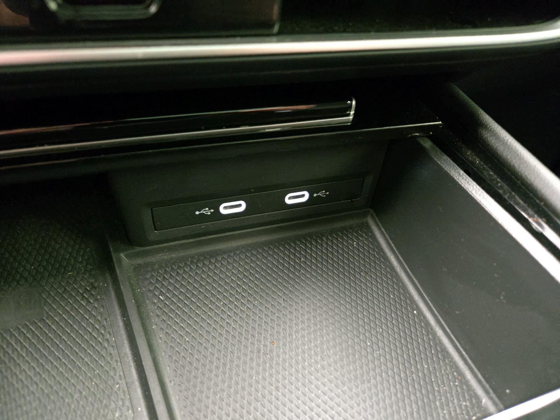 Thumbnail: 2024 Volkswagen Atlas - 18