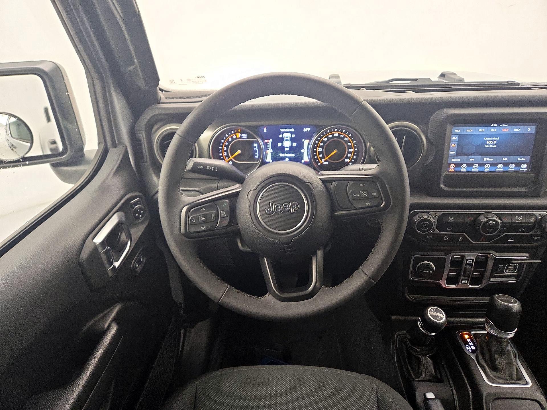 Thumbnail: 2023 Jeep Gladiator - 10