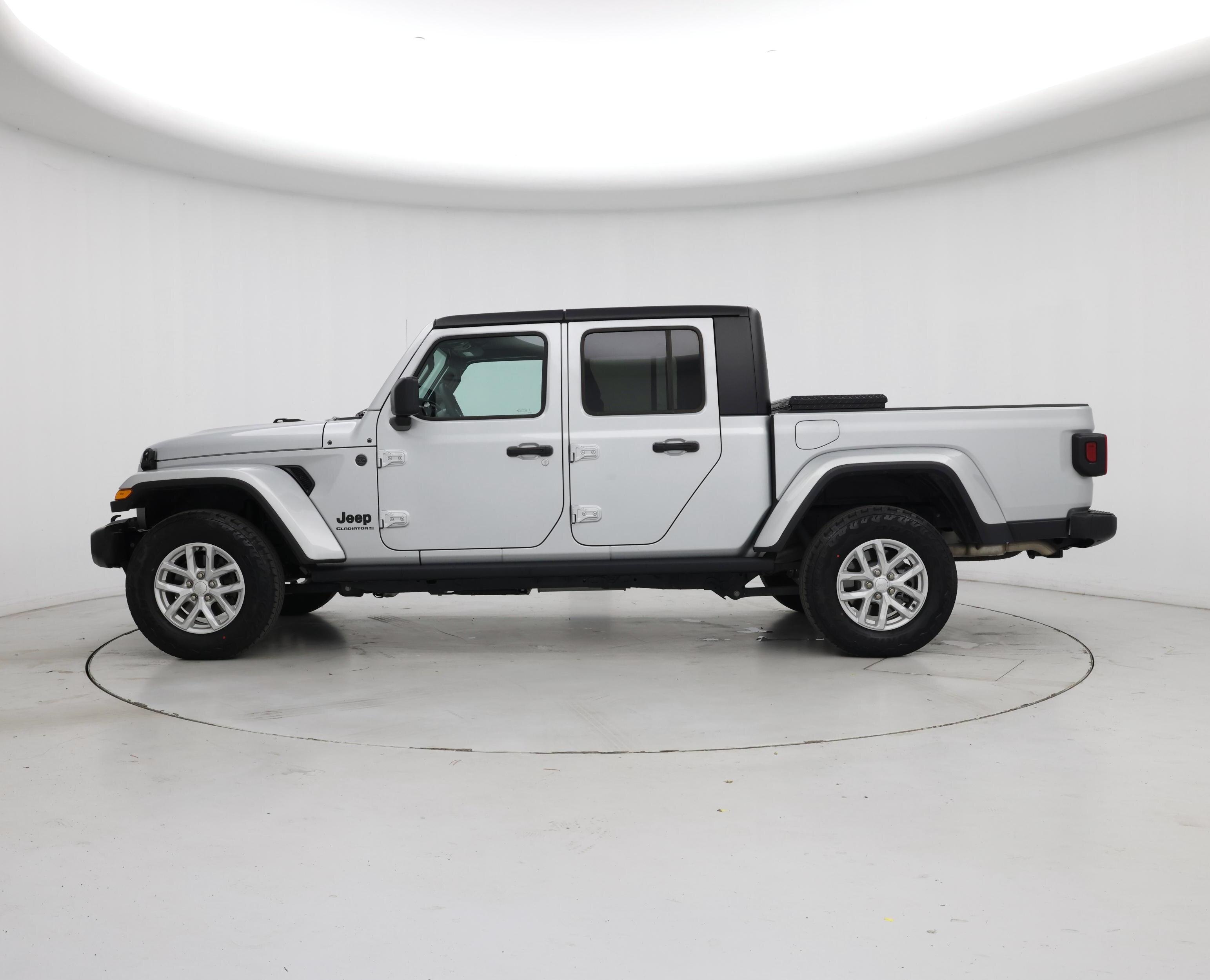 Thumbnail: 2023 Jeep Gladiator - 3