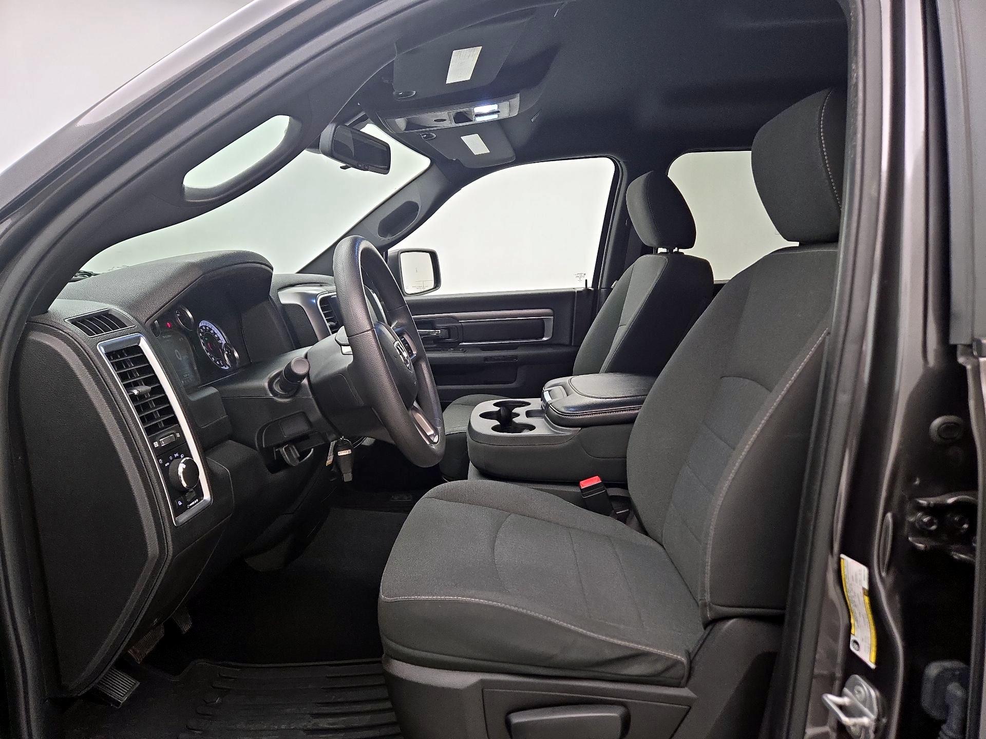 Thumbnail: 2021 RAM 1500 Classic - 11