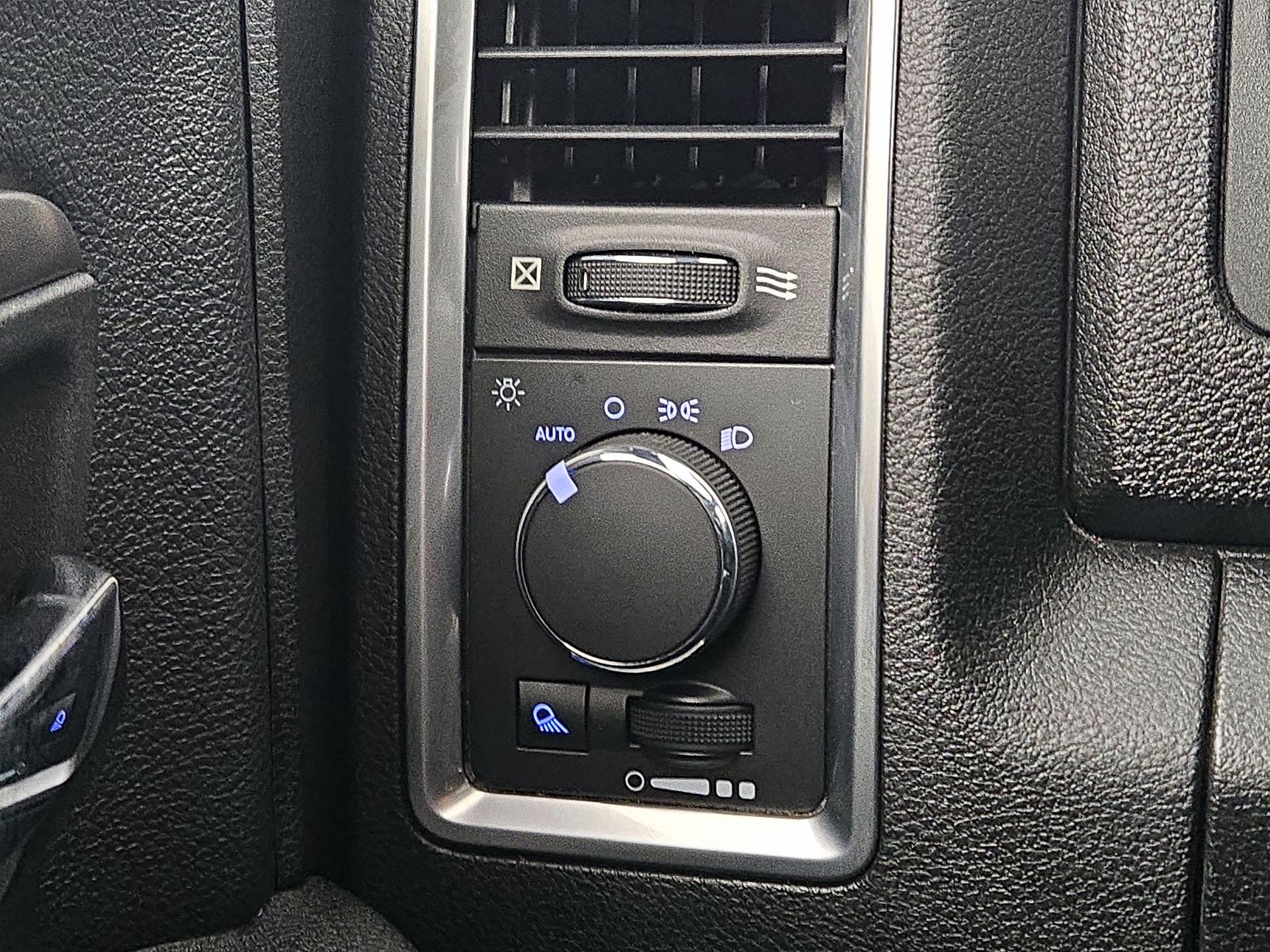 Thumbnail: 2021 RAM 1500 Classic - 13