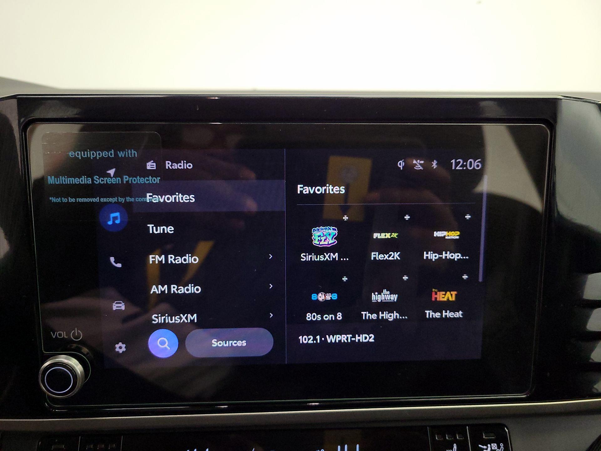 Thumbnail: 2025 Toyota Camry - 15