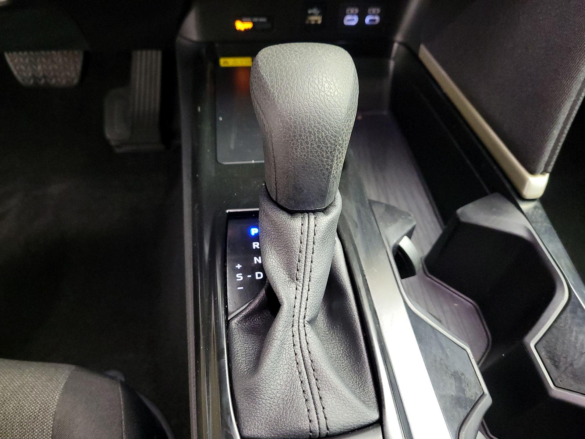 Thumbnail: 2025 Toyota Camry - 17