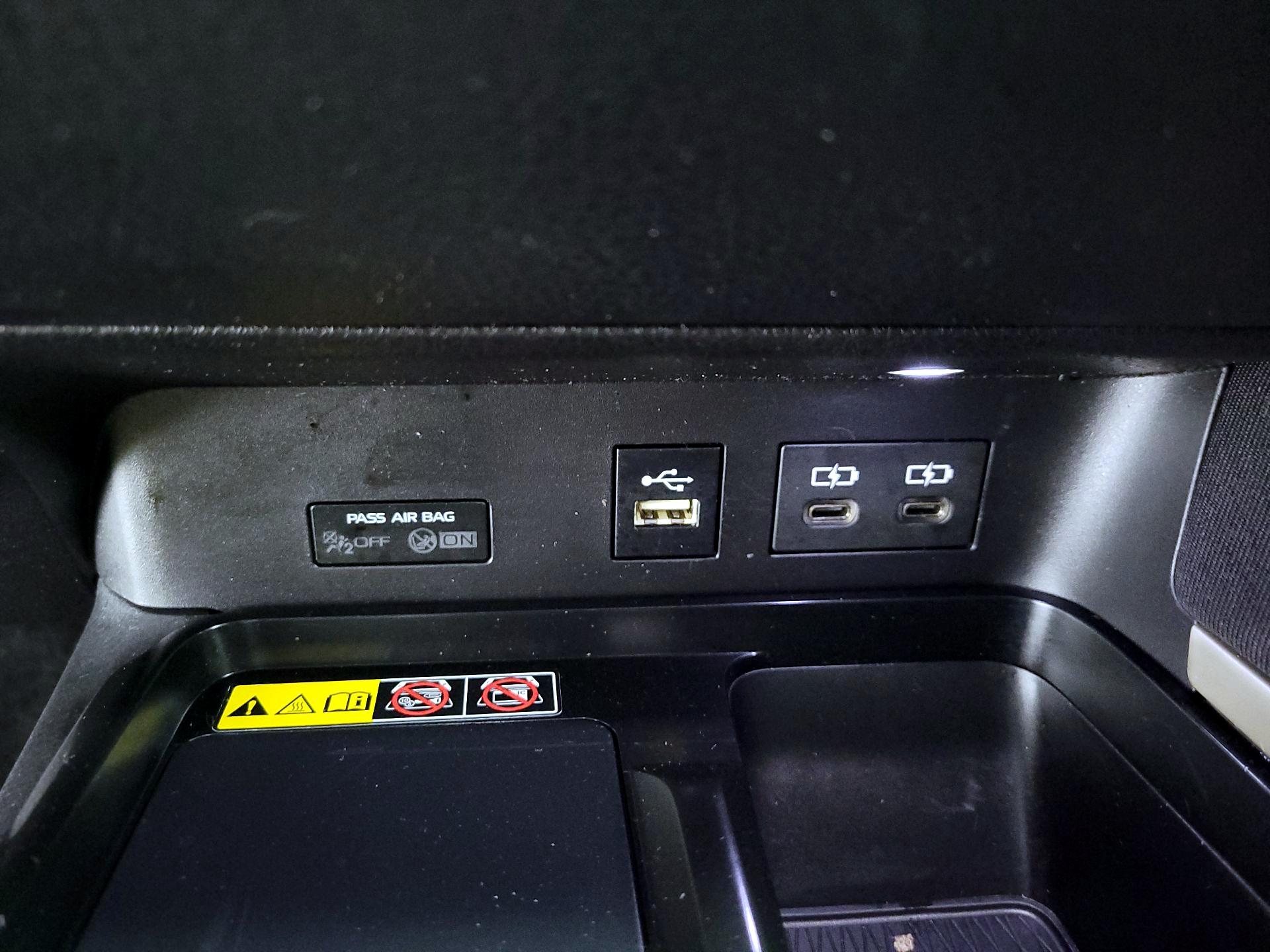 Thumbnail: 2025 Toyota Camry - 18