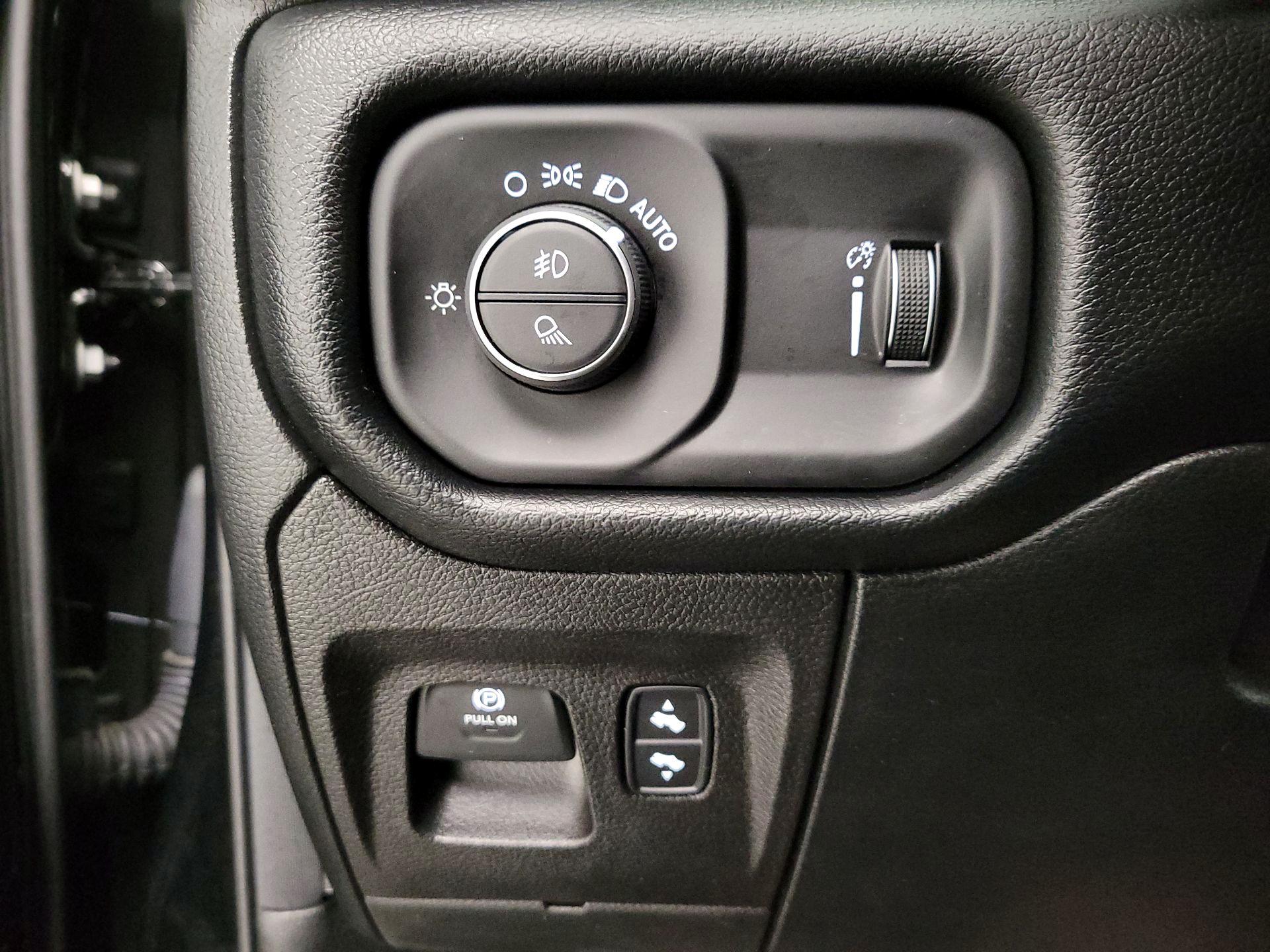 Thumbnail: 2021 RAM 1500 - 13