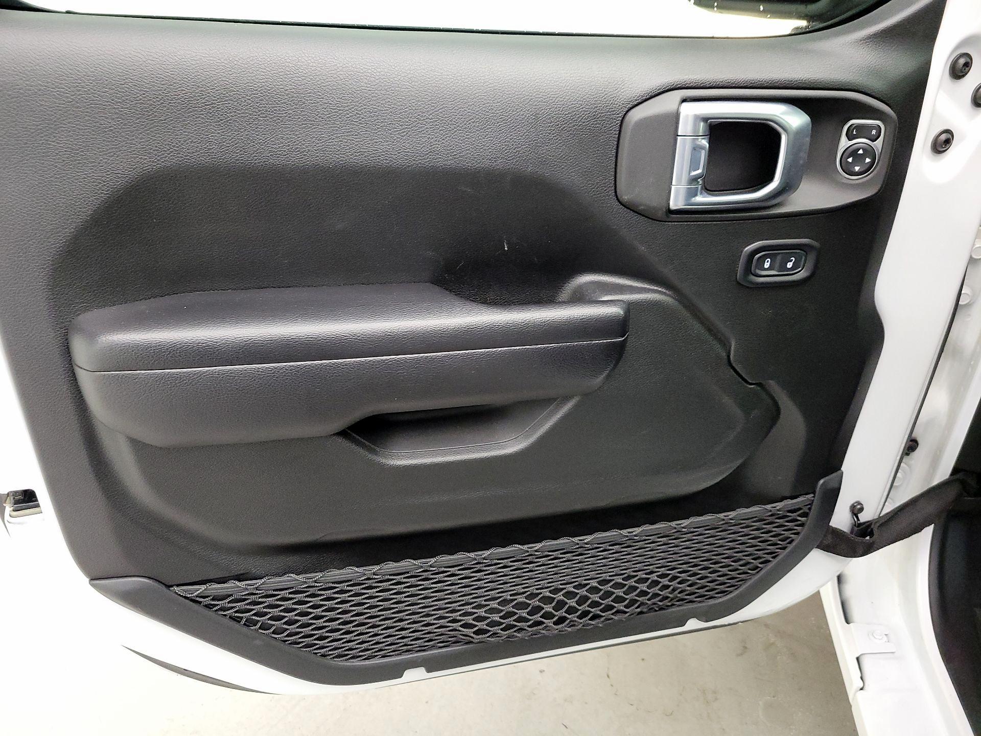 Thumbnail: 2021 Jeep Wrangler - 12