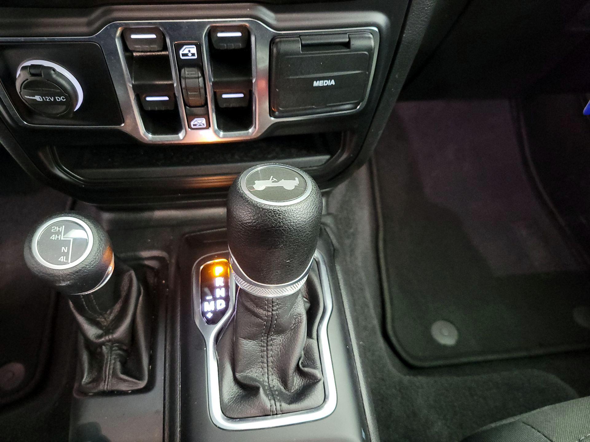 Thumbnail: 2021 Jeep Wrangler - 17