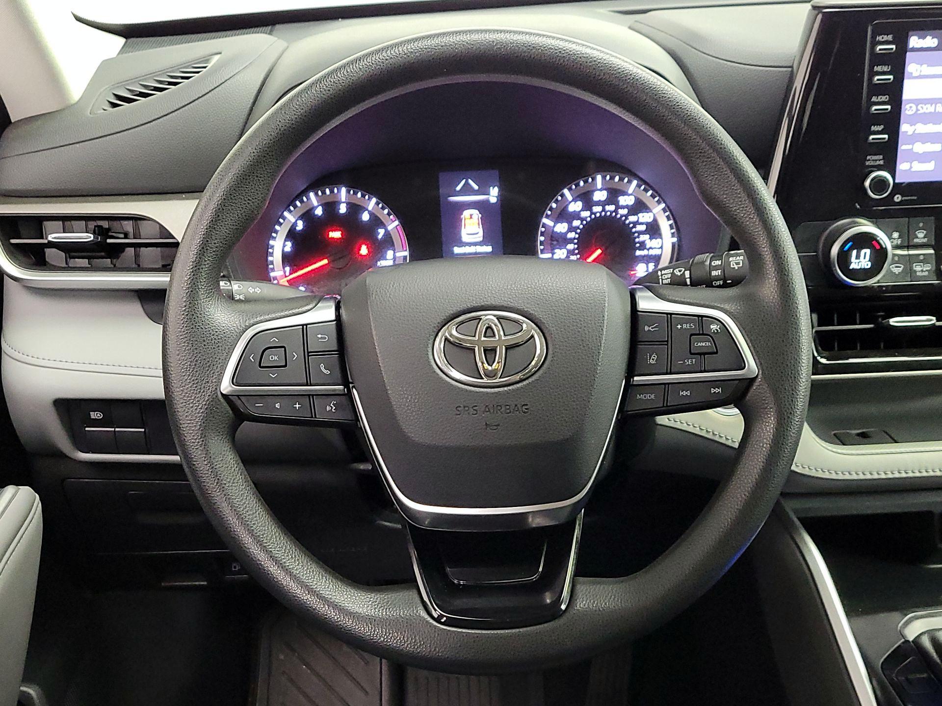 Thumbnail: 2021 Toyota Highlander - 10