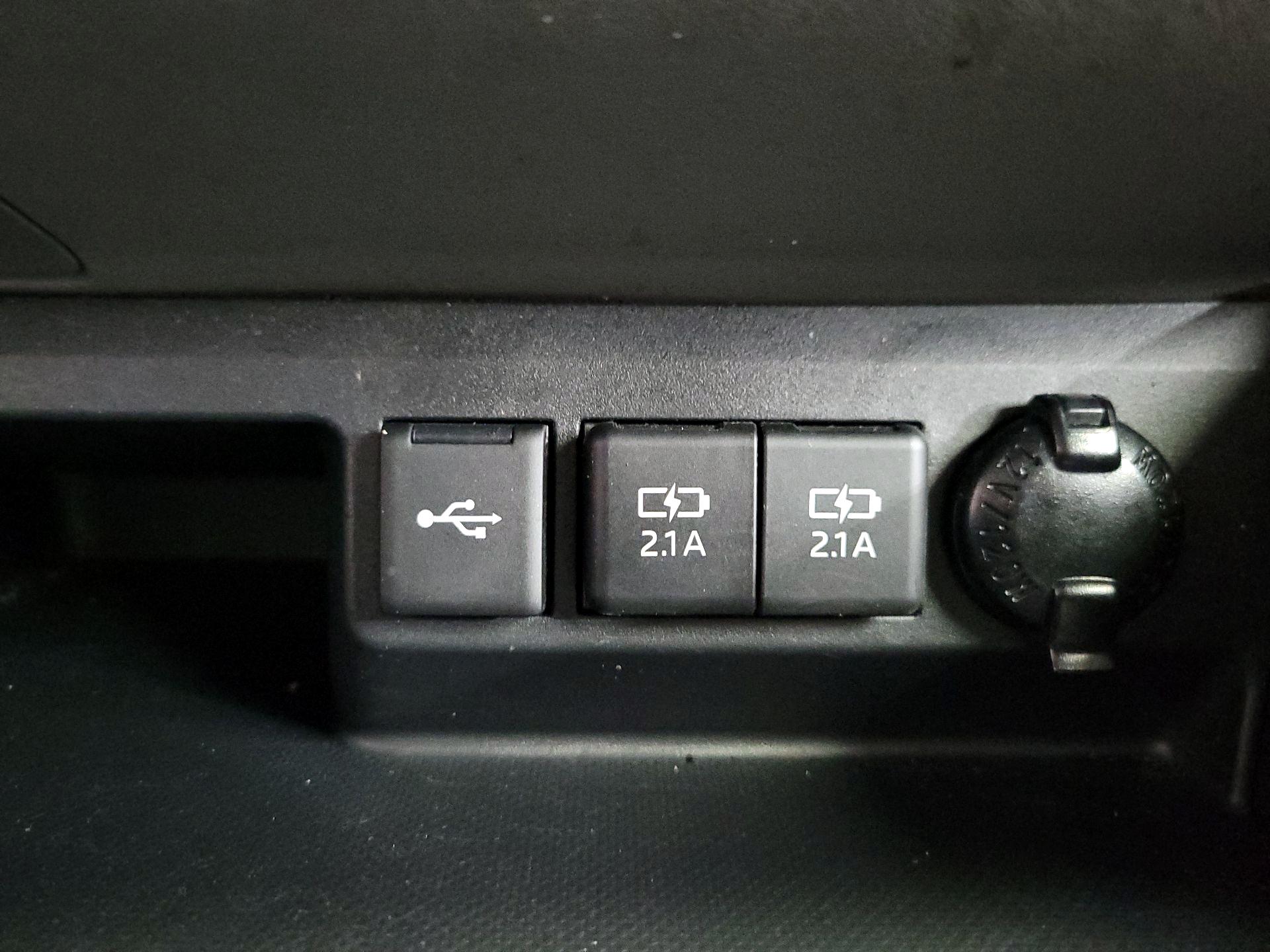 Thumbnail: 2021 Toyota Highlander - 18