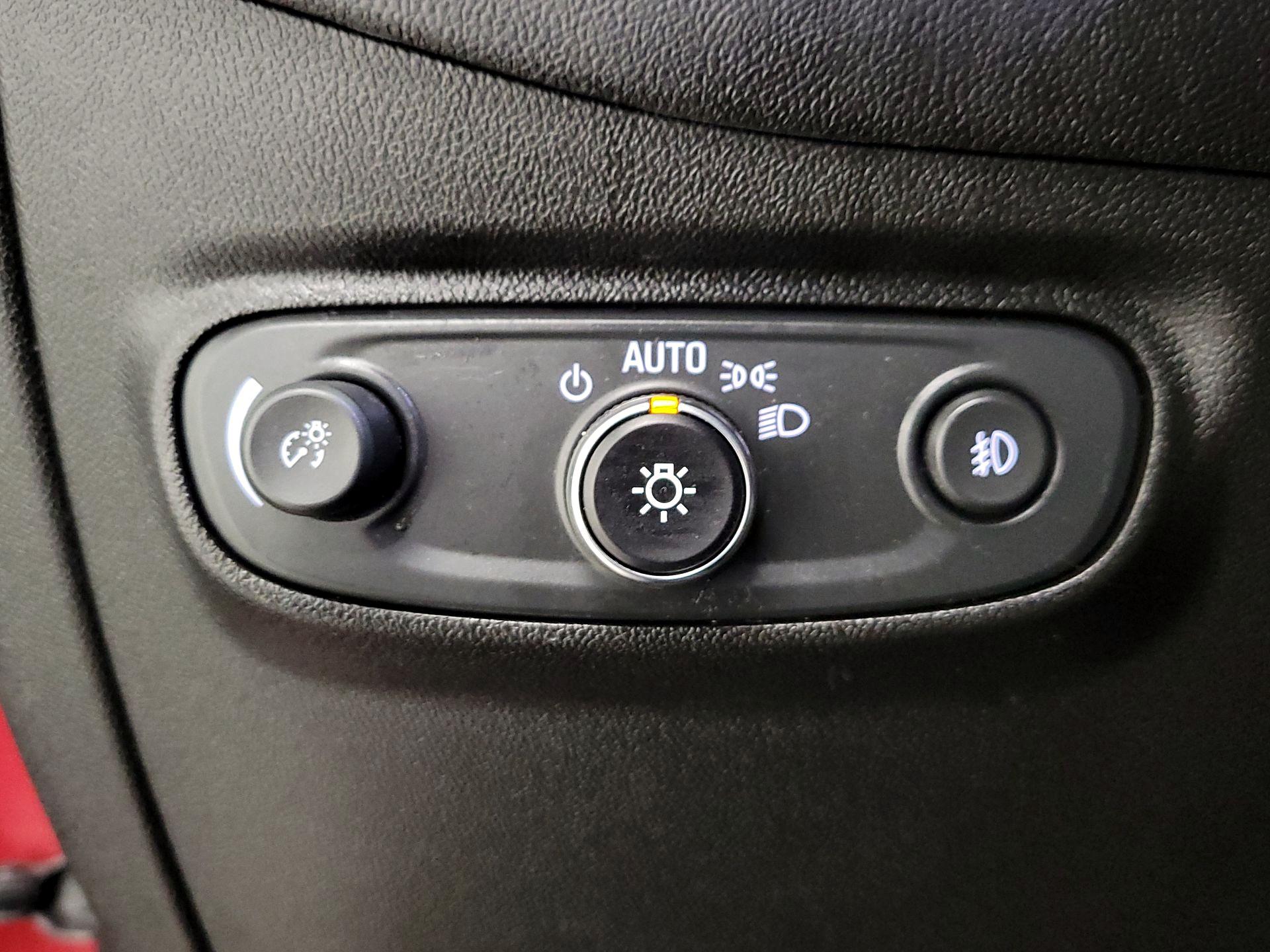 Thumbnail: 2020 Chevrolet Equinox - 13