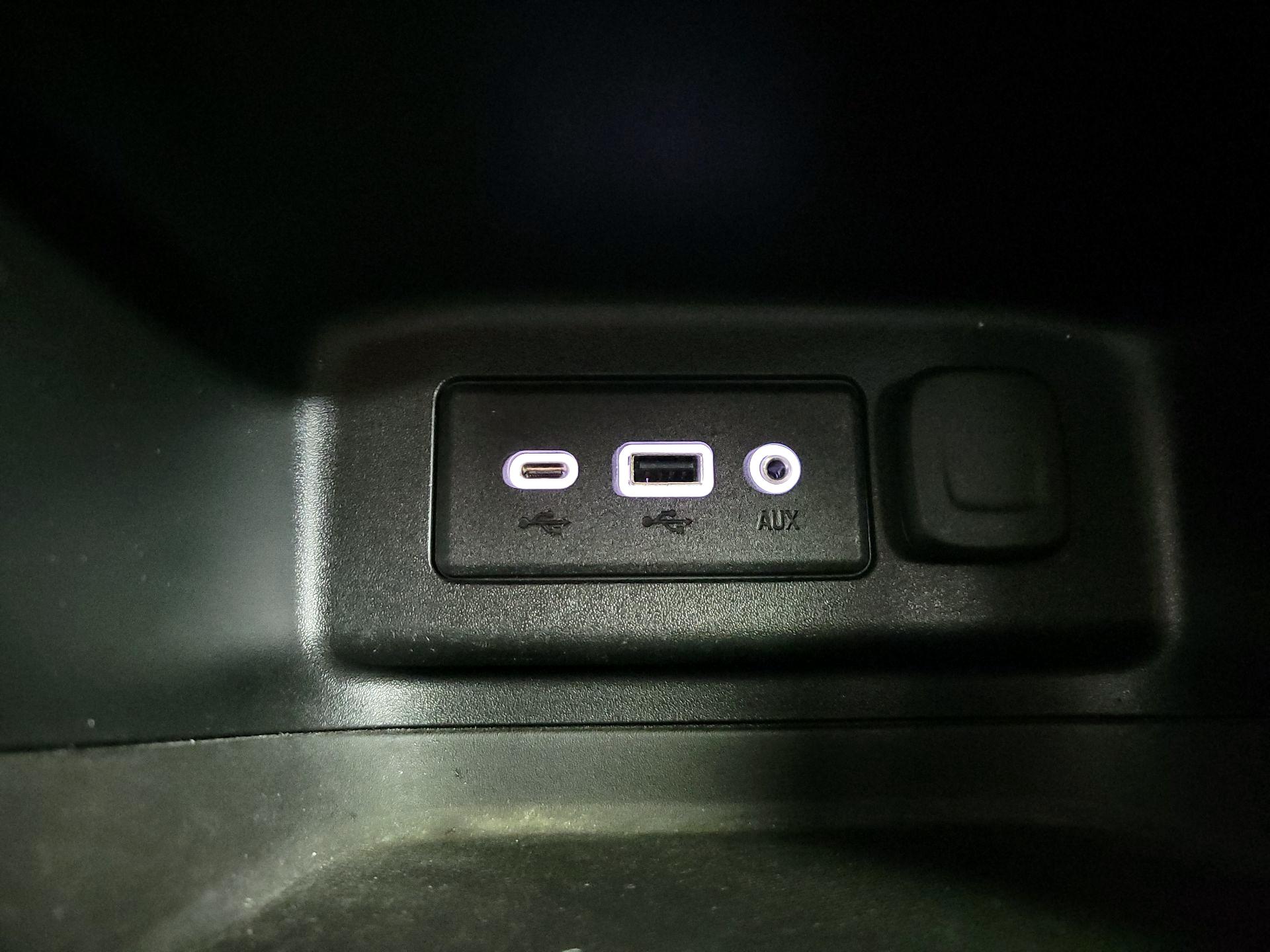 Thumbnail: 2020 Chevrolet Equinox - 19