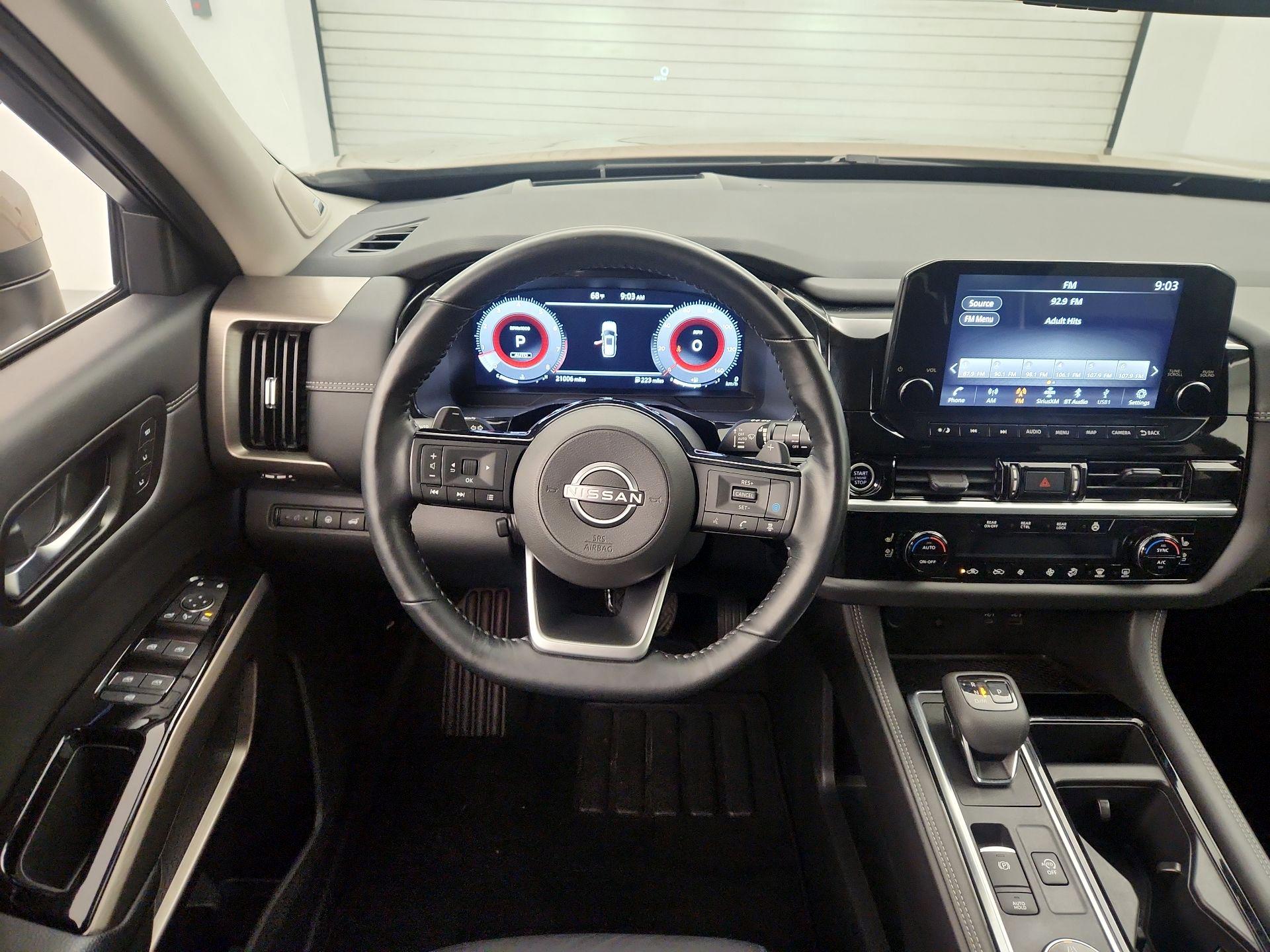 Thumbnail: 2023 Nissan Pathfinder - 10