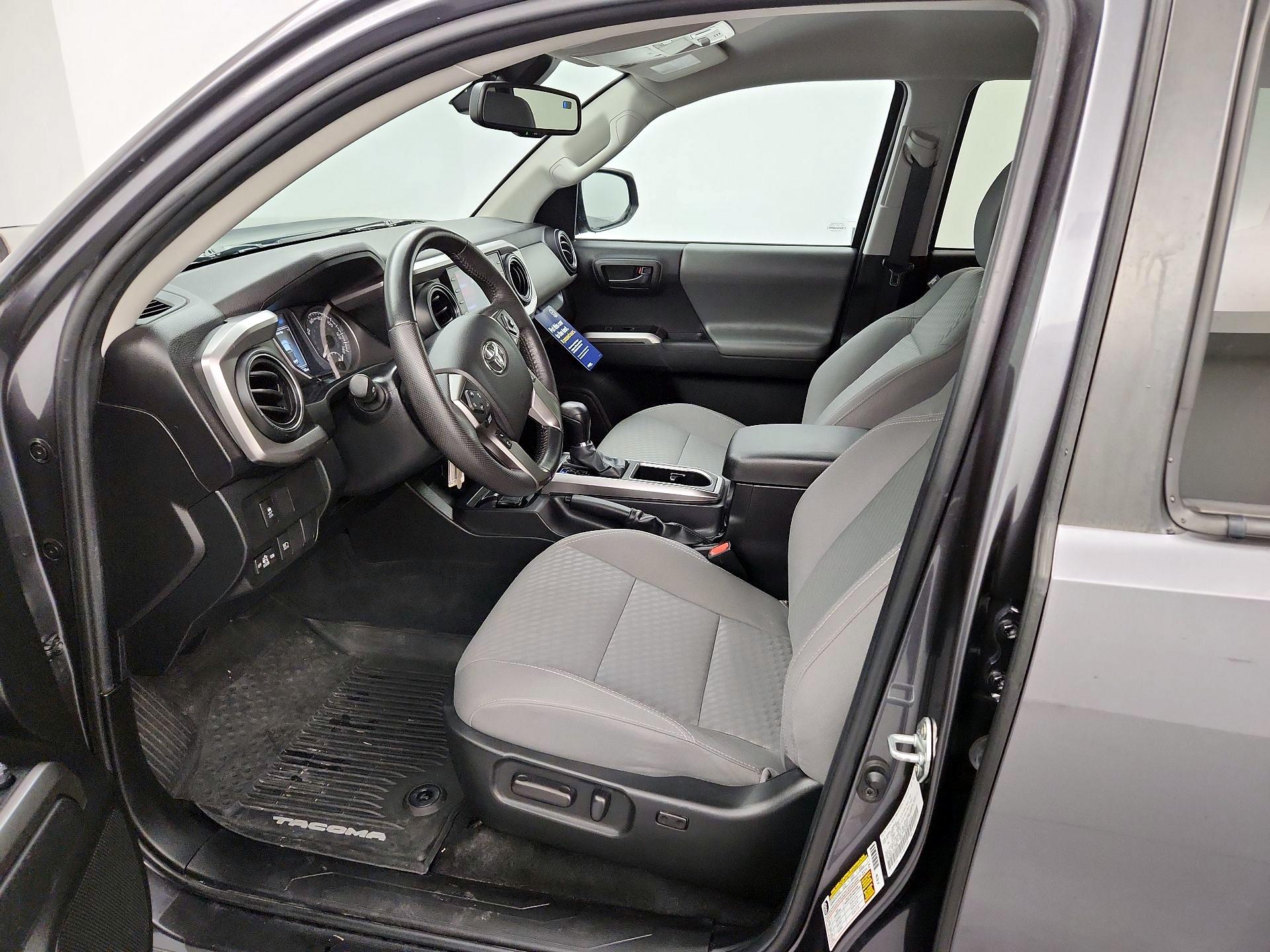 Thumbnail: 2022 Toyota Tacoma - 11