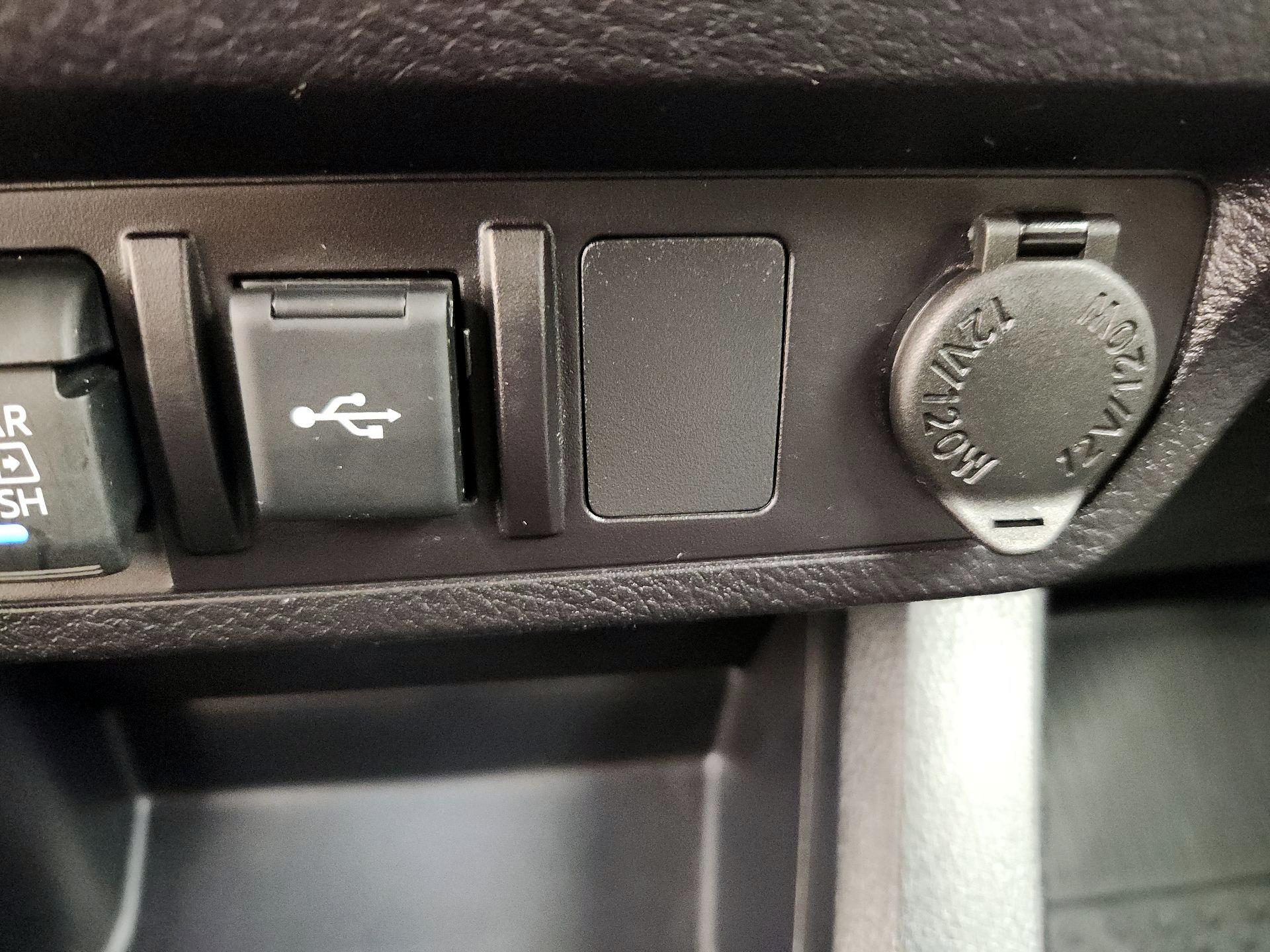 Thumbnail: 2022 Toyota Tacoma - 18