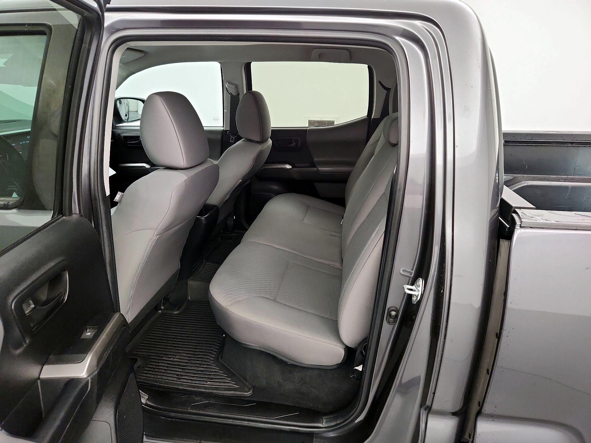 Thumbnail: 2022 Toyota Tacoma - 19