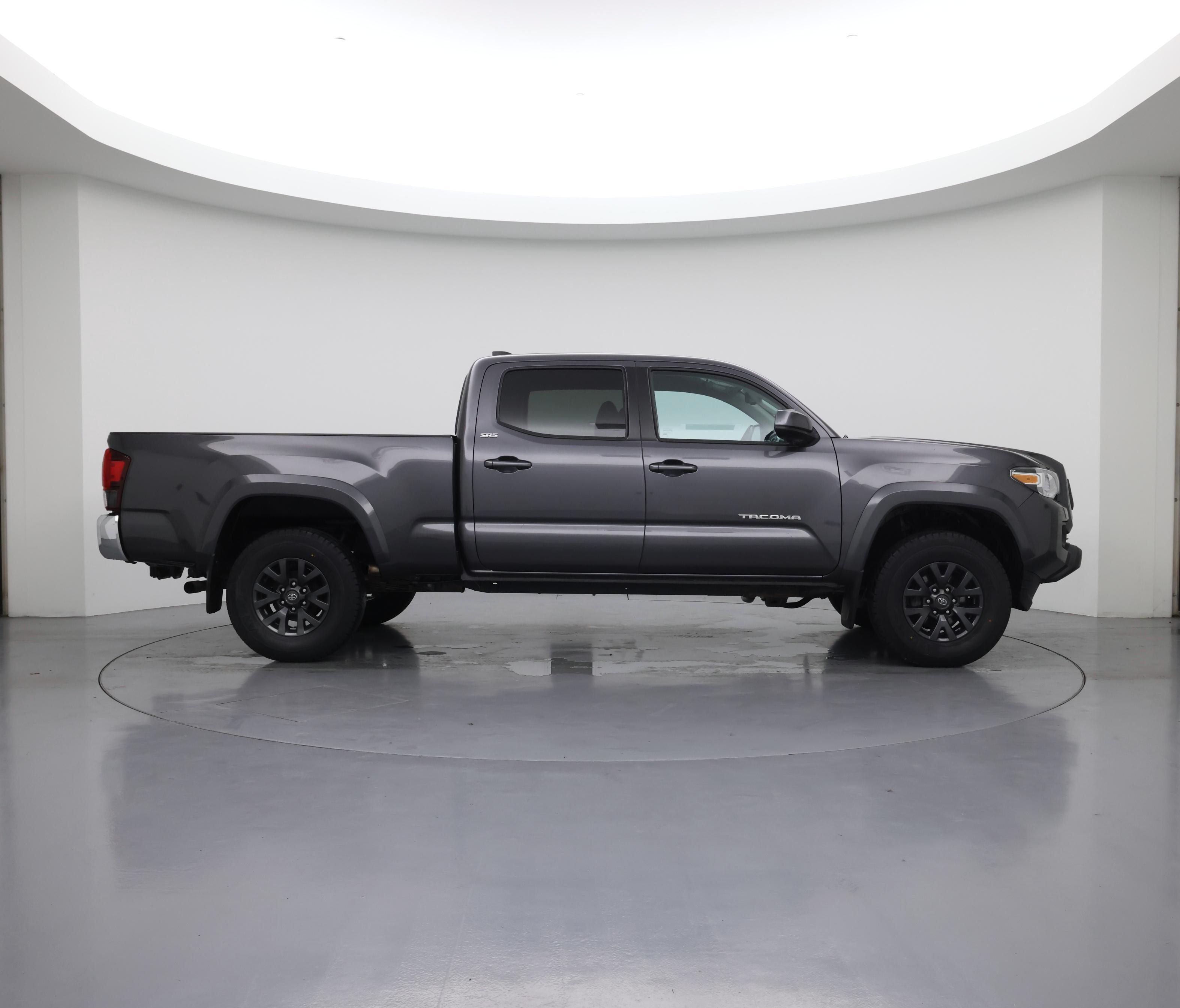 Thumbnail: 2022 Toyota Tacoma - 7