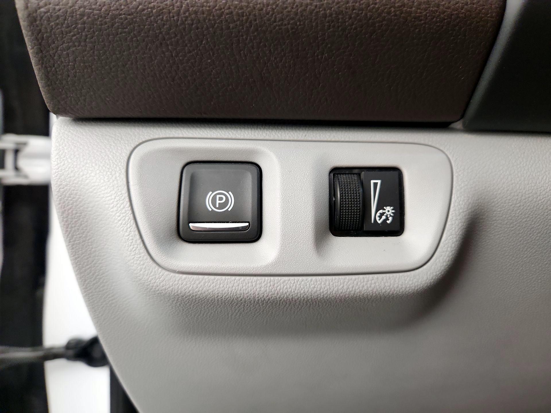 Thumbnail: 2023 GMC Acadia - 13