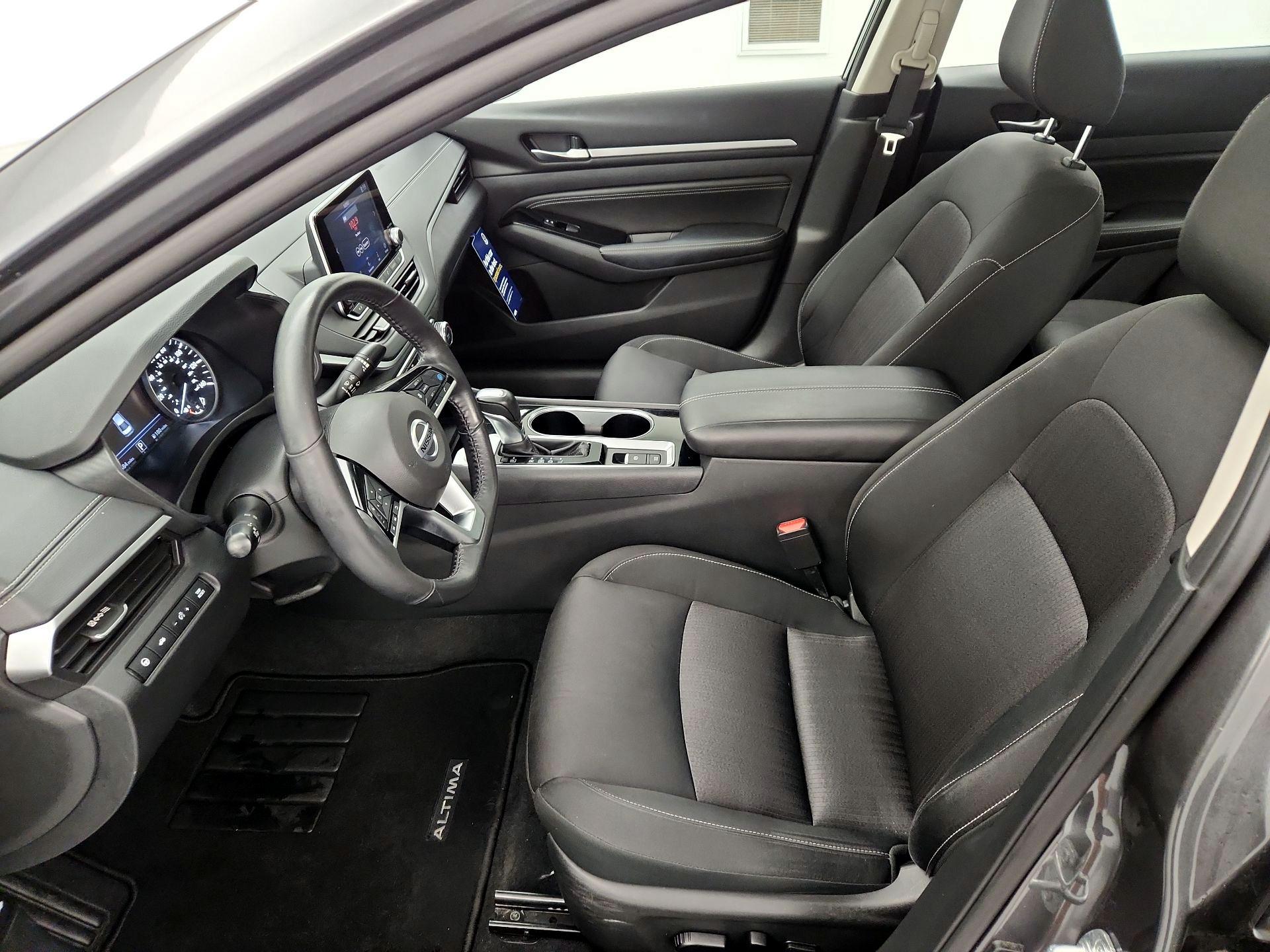 Thumbnail: 2022 Nissan Altima - 11