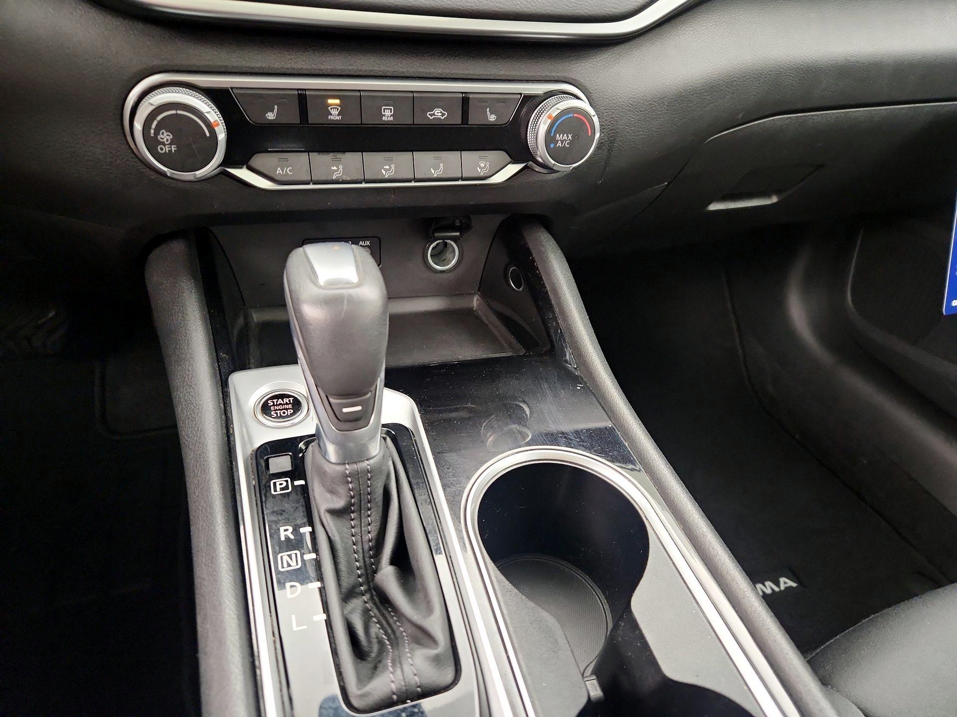 Thumbnail: 2022 Nissan Altima - 17